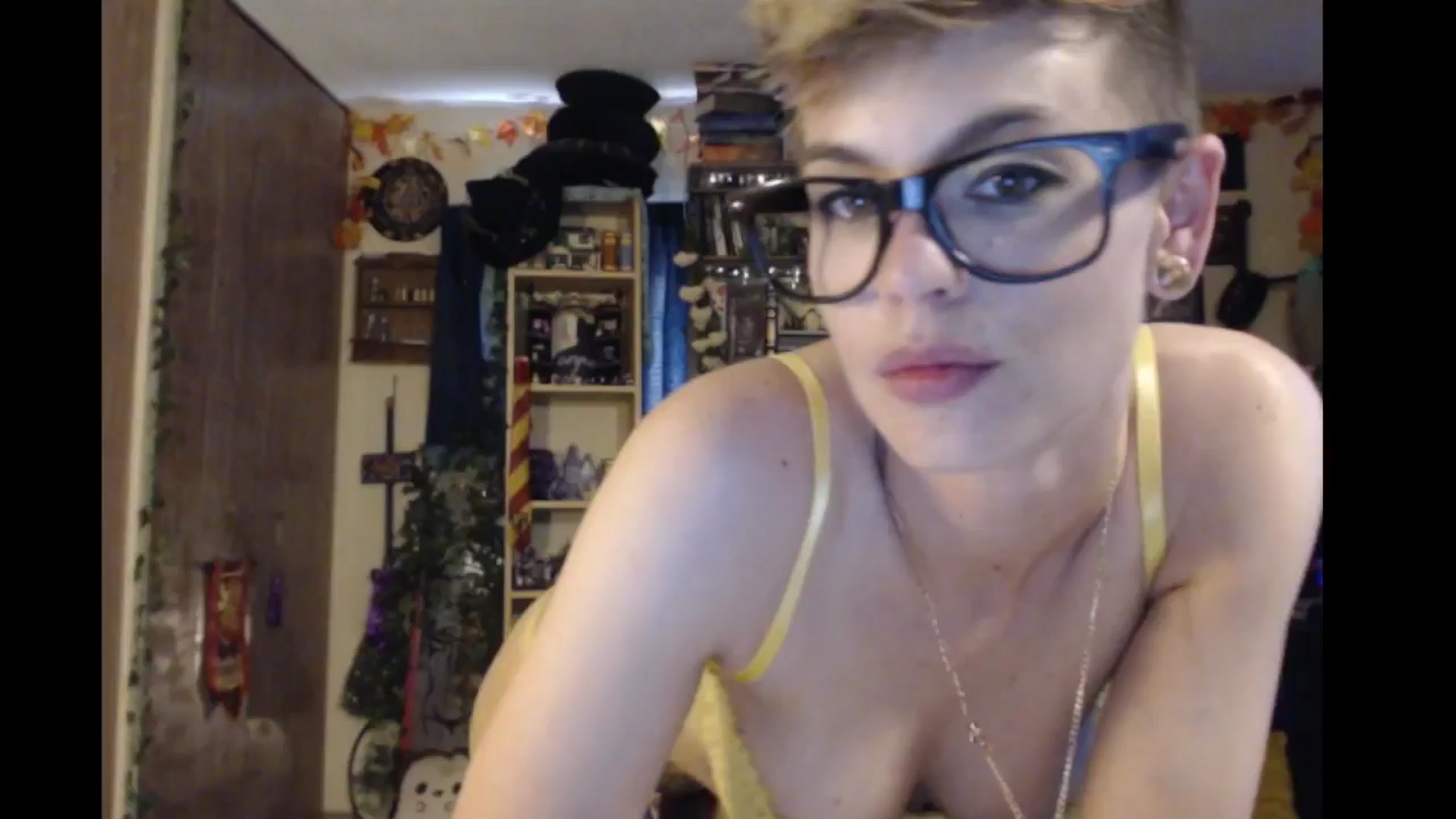 Gallery image thumbnail from Ancored's myfreecams stream on, 06/06/2024, 23:31 image 20 of 20