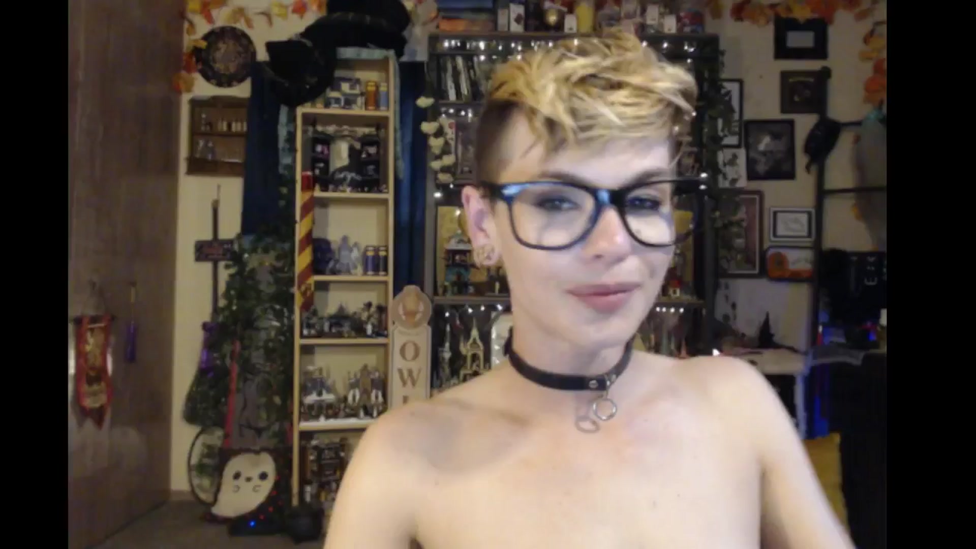 Gallery image thumbnail from Ancored's myfreecams stream on, 06/08/2024, 01:34 image 19 of 20