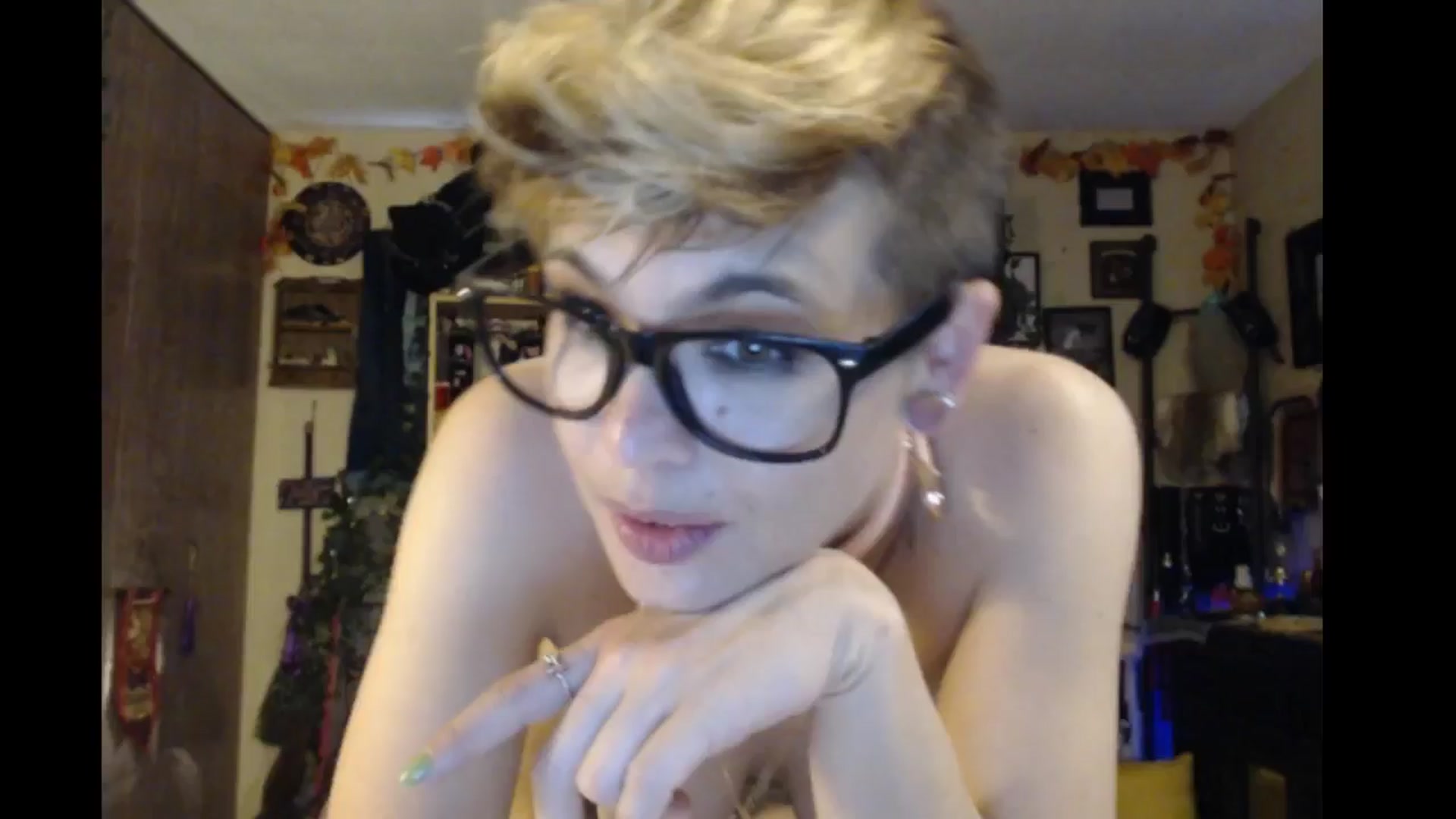 Gallery image thumbnail from Ancored's myfreecams stream on, 06/12/2024, 02:00 image 11 of 20