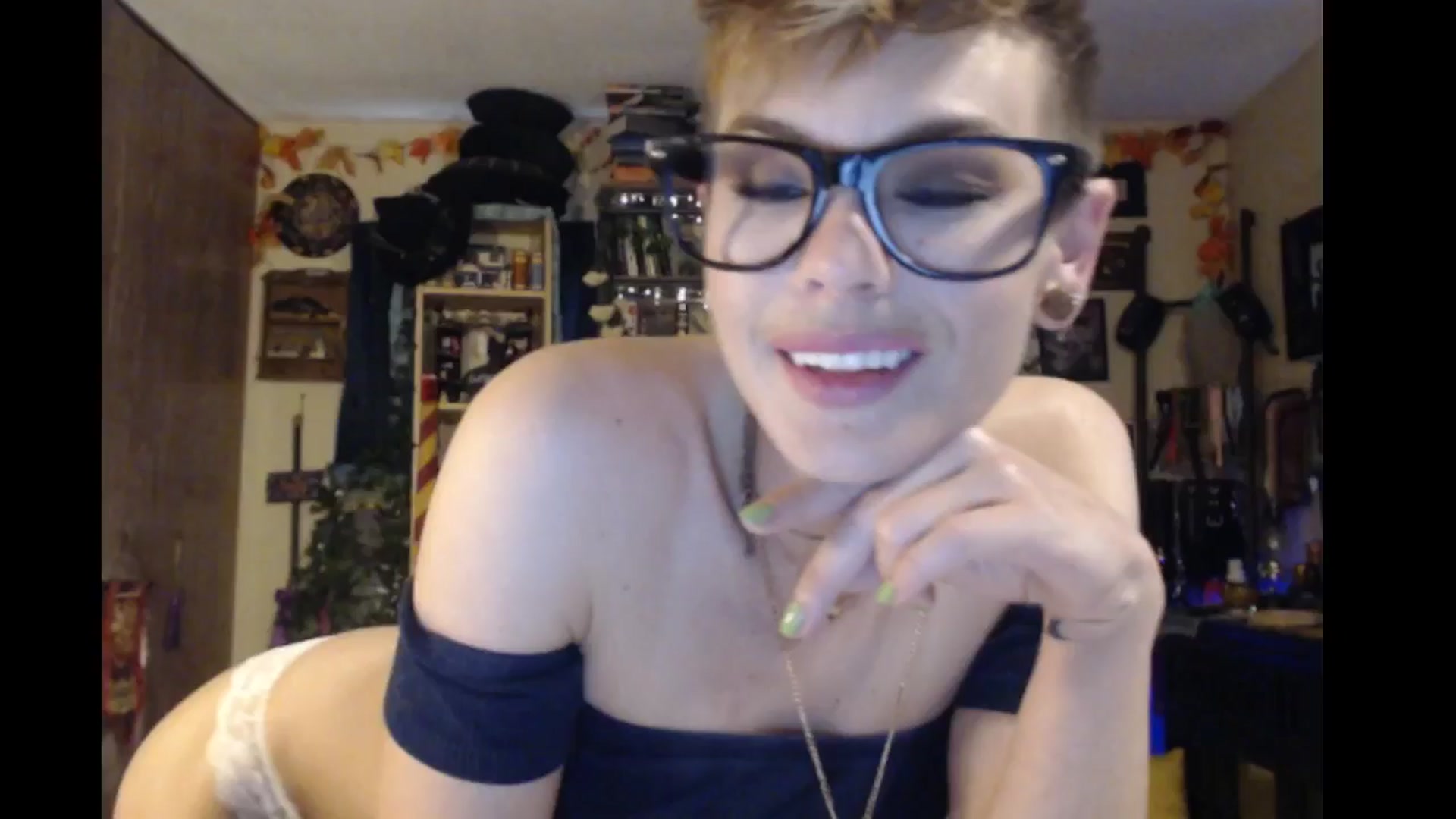 Gallery image thumbnail from Ancored's myfreecams stream on, 06/12/2024, 02:00 image 1 of 20