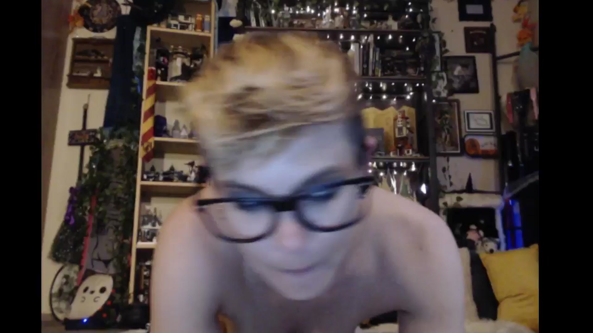 Gallery image thumbnail from Ancored's myfreecams stream on, 06/15/2024, 02:14 image 6 of 20