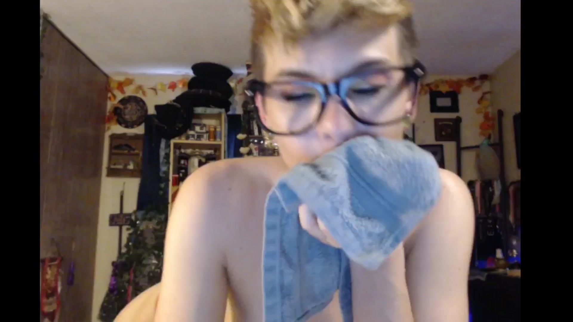 Gallery image thumbnail from Ancored's myfreecams stream on, 06/25/2024, 24:33 image 4 of 20