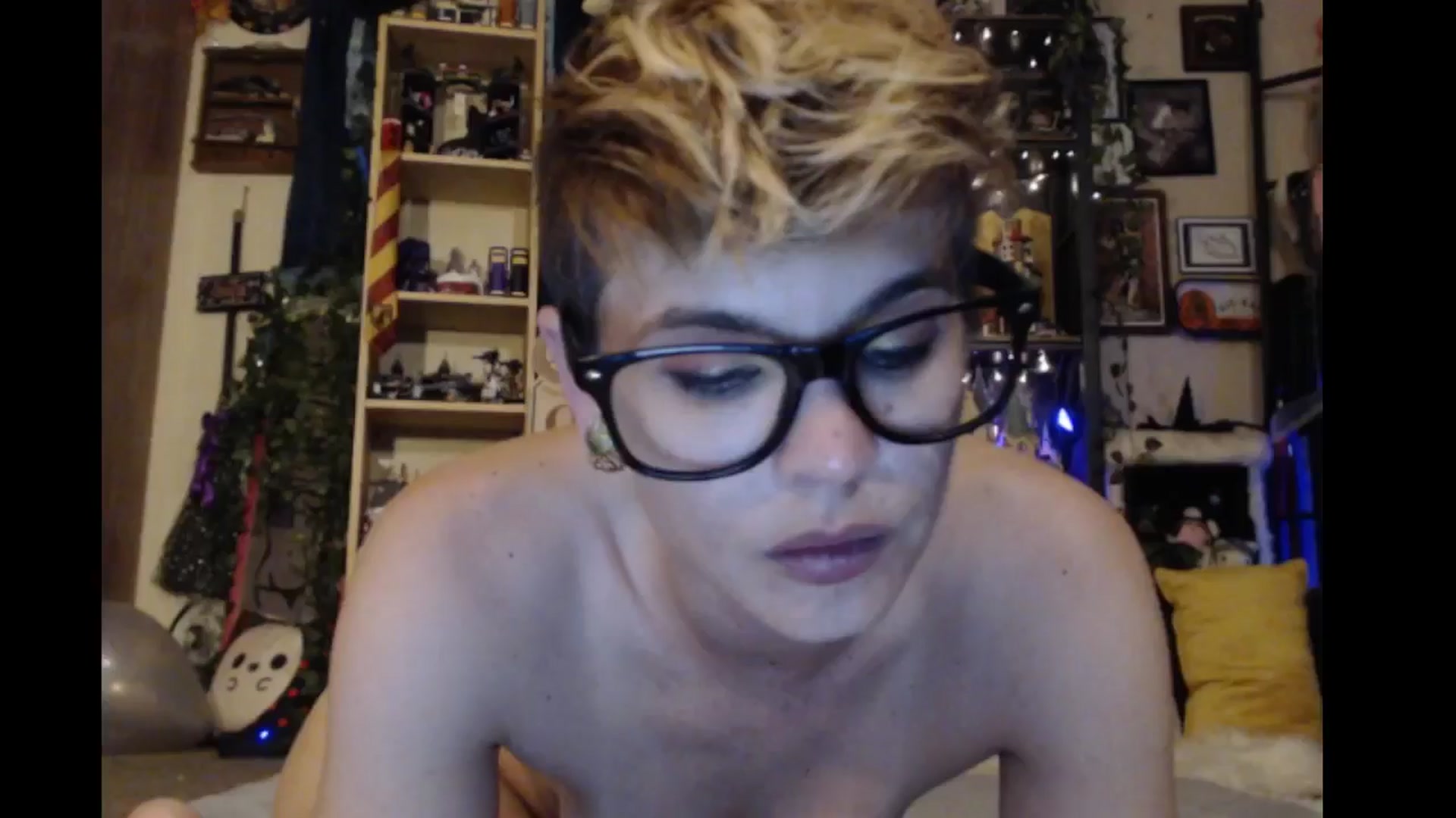 Gallery image thumbnail from Ancored's myfreecams stream on, 06/25/2024, 02:05 image 8 of 20