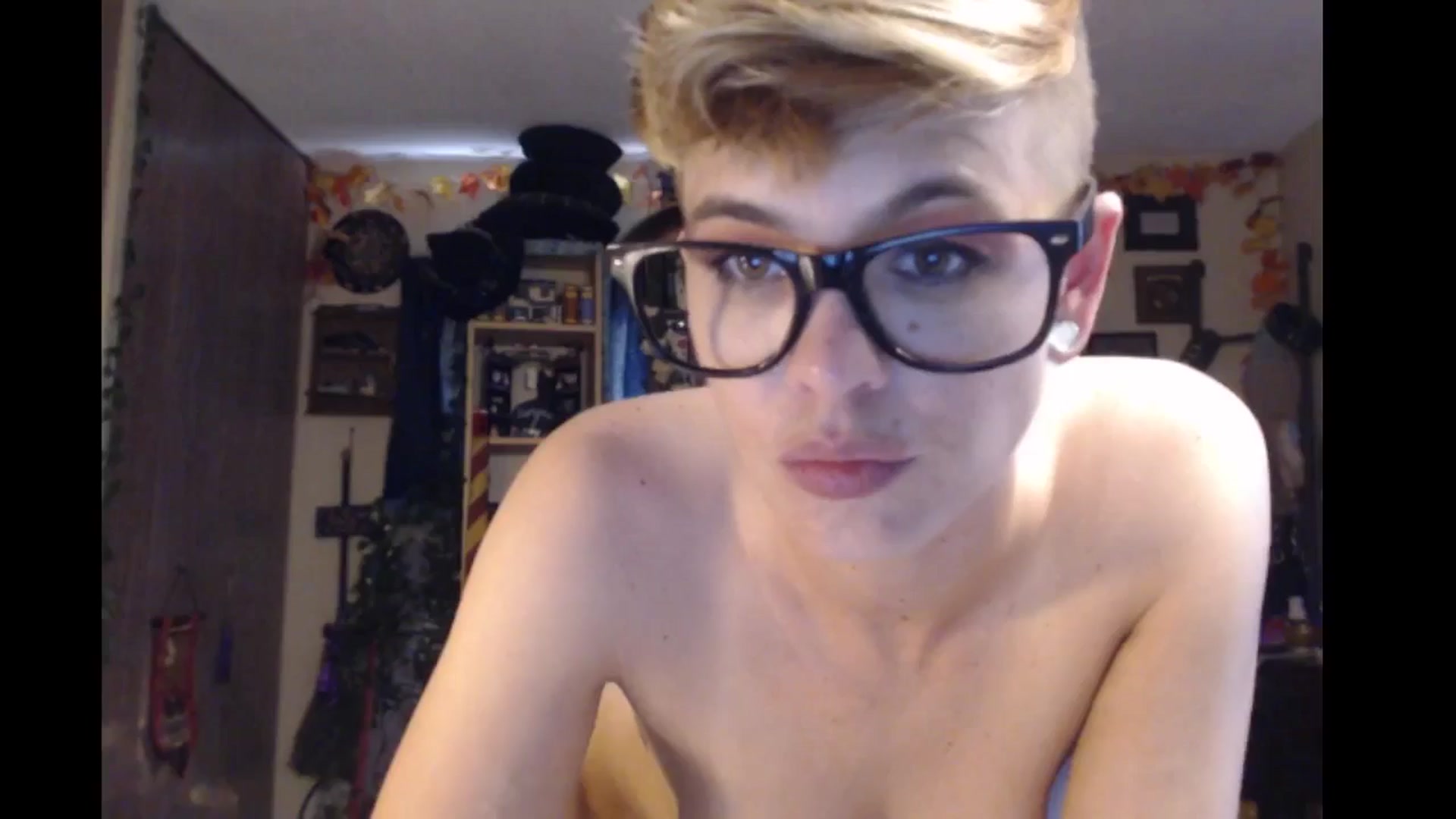 Gallery image thumbnail from Ancored's myfreecams stream on, 07/09/2024, 24:00 image 12 of 20