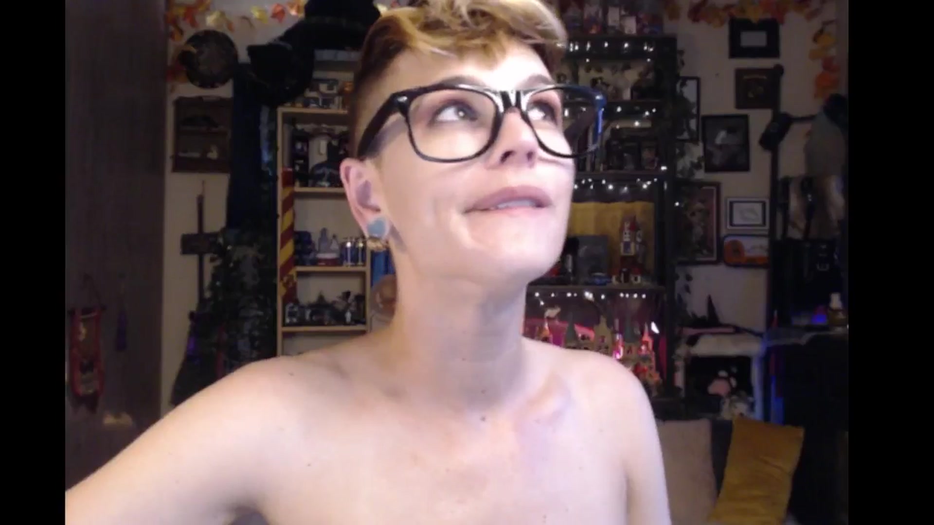 Gallery image thumbnail from Ancored's myfreecams stream on, 07/09/2024, 24:22 image 12 of 20