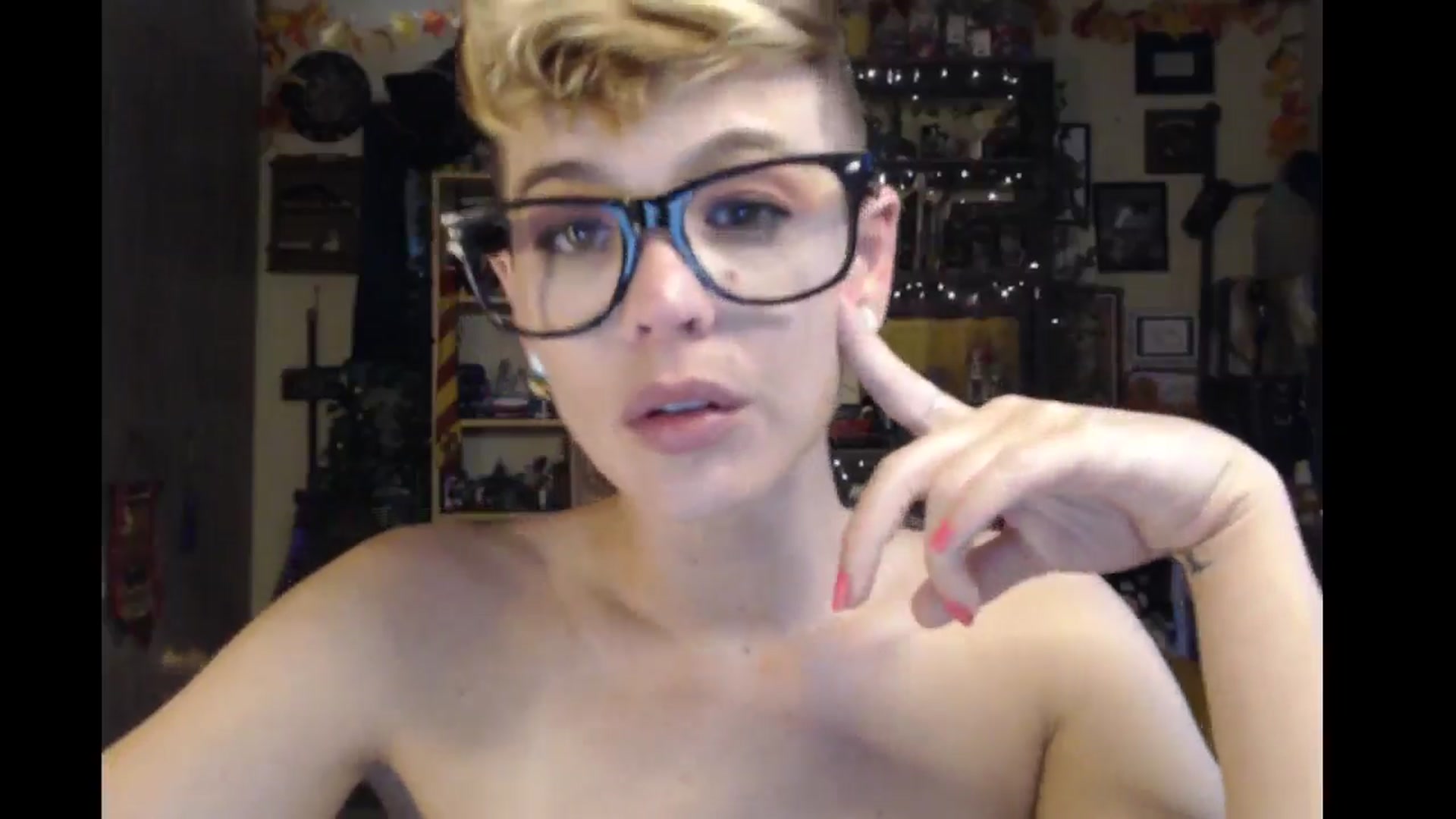 Gallery image thumbnail from Ancored's myfreecams stream on, 07/09/2024, 24:22 image 9 of 20