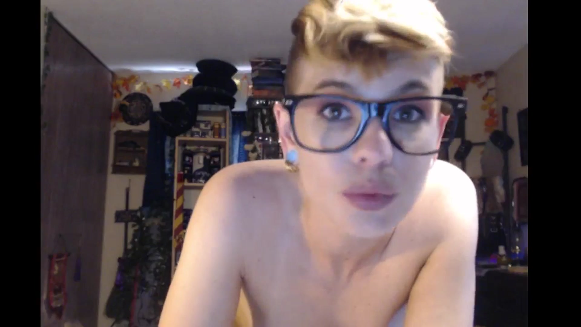 Gallery image thumbnail from Ancored's myfreecams stream on, 07/09/2024, 24:22 image 6 of 20
