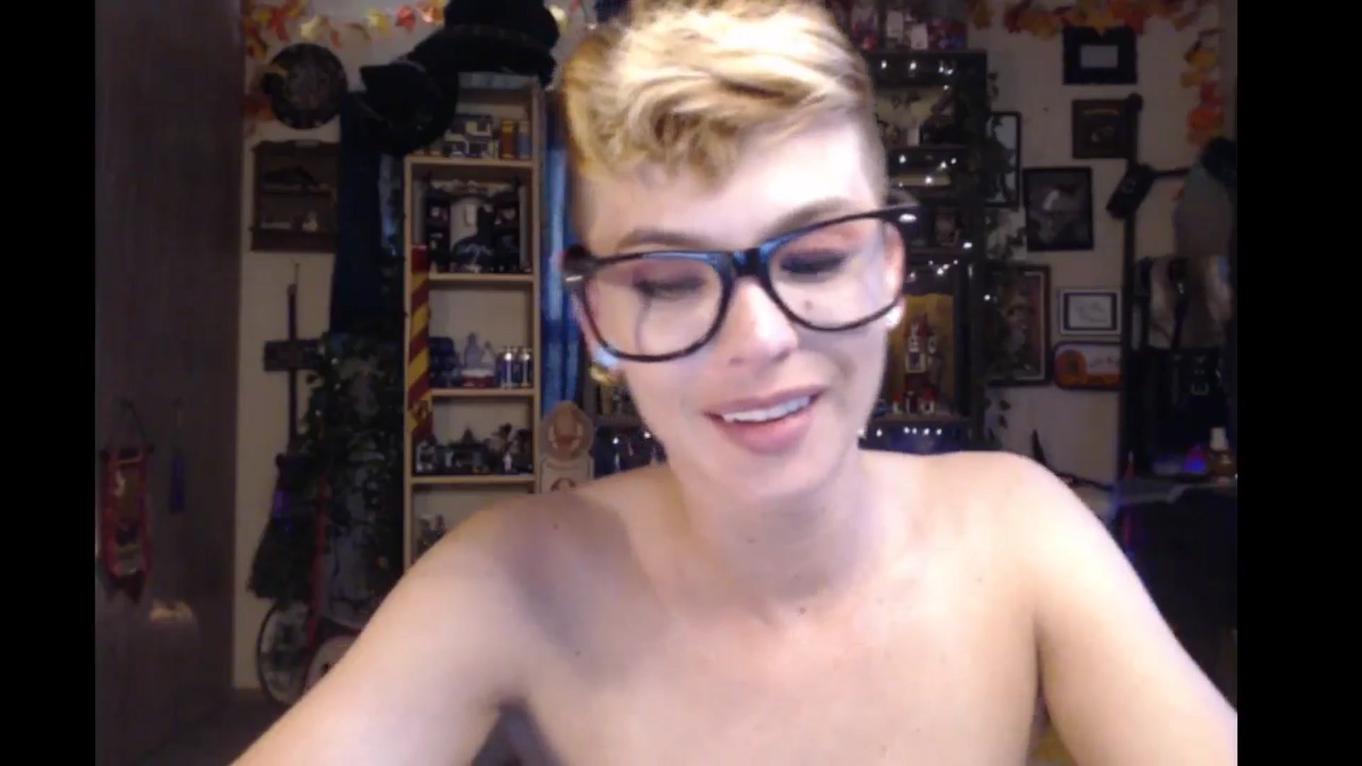 Gallery image thumbnail from Ancored's myfreecams stream on, 07/09/2024, 24:22 image 15 of 20