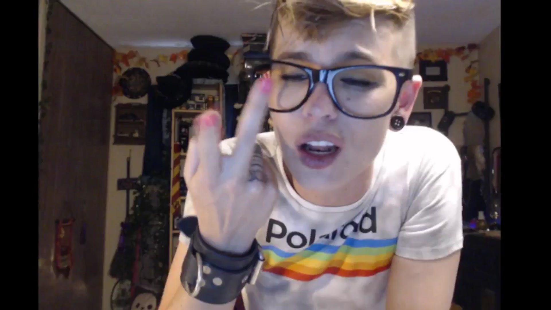 Gallery image thumbnail from Ancored's myfreecams stream on, 07/11/2024, 24:38 image 15 of 20