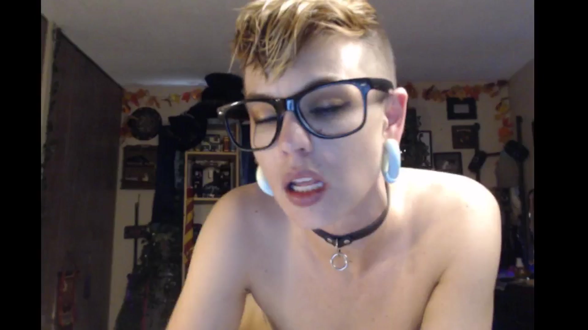 Gallery image thumbnail from Ancored's myfreecams stream on, 07/15/2024, 24:11 image 20 of 20
