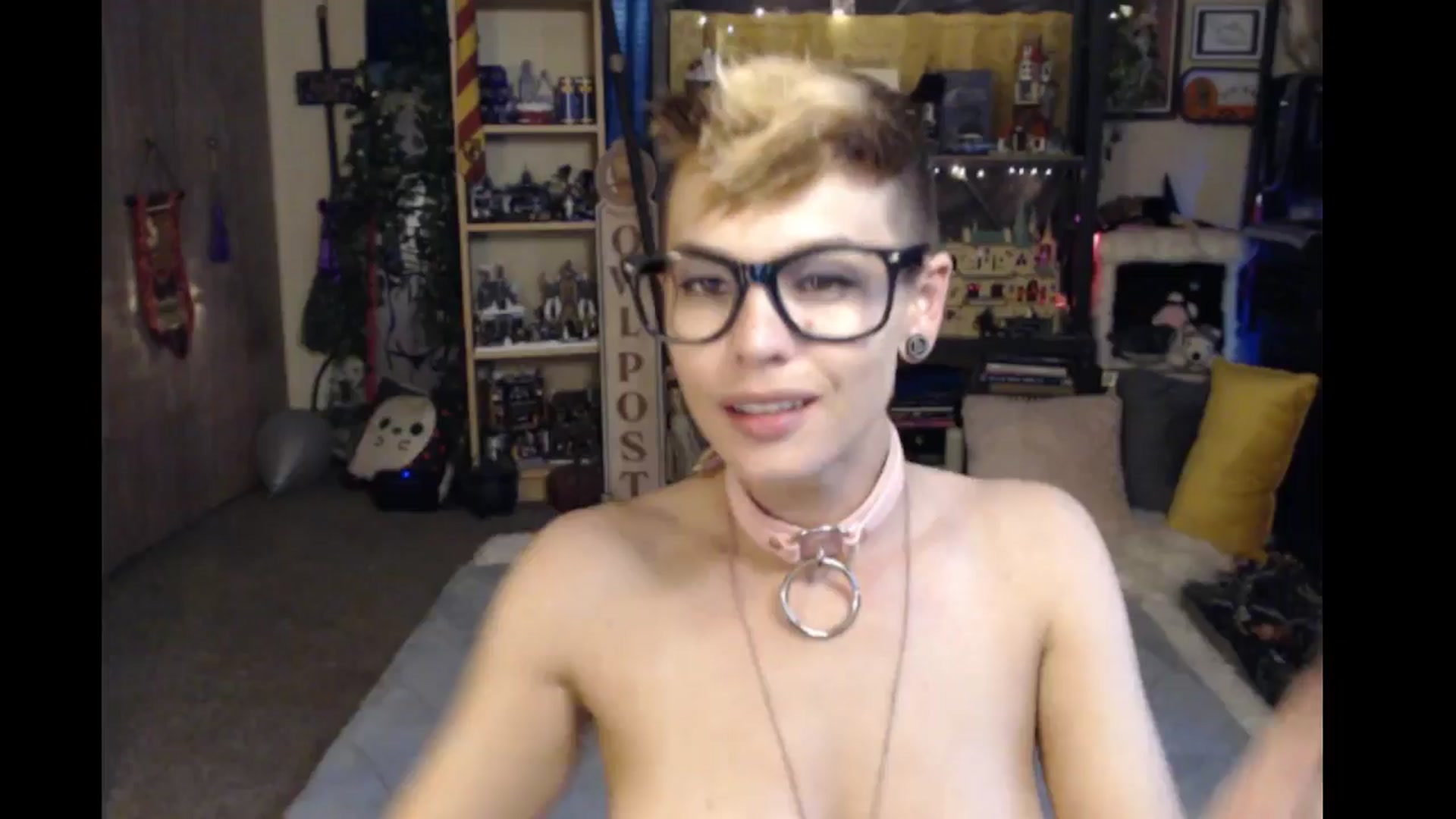 Gallery image thumbnail from Ancored's myfreecams stream on, 07/19/2024, 23:28 image 1 of 20