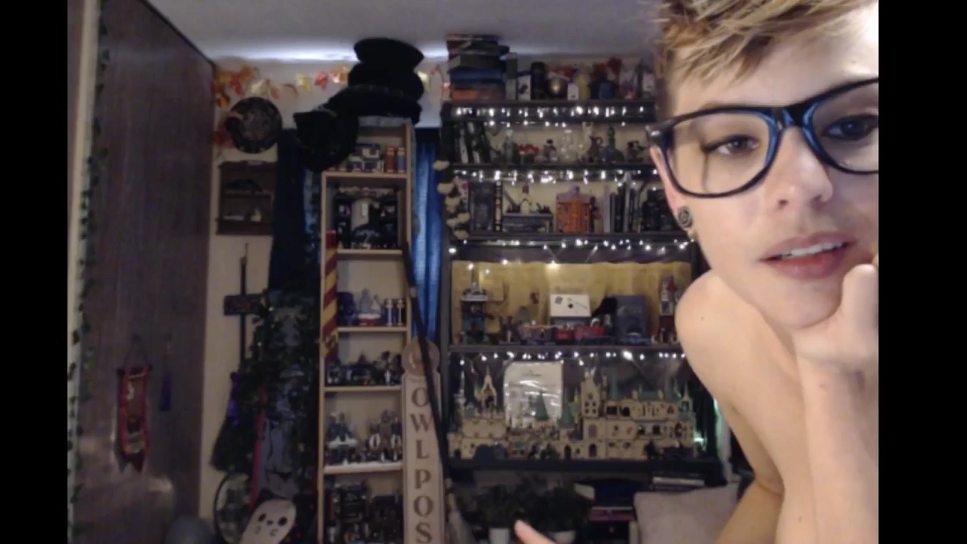 Gallery image thumbnail from Ancored's myfreecams stream on, 07/24/2024, 01:25 image 2 of 20