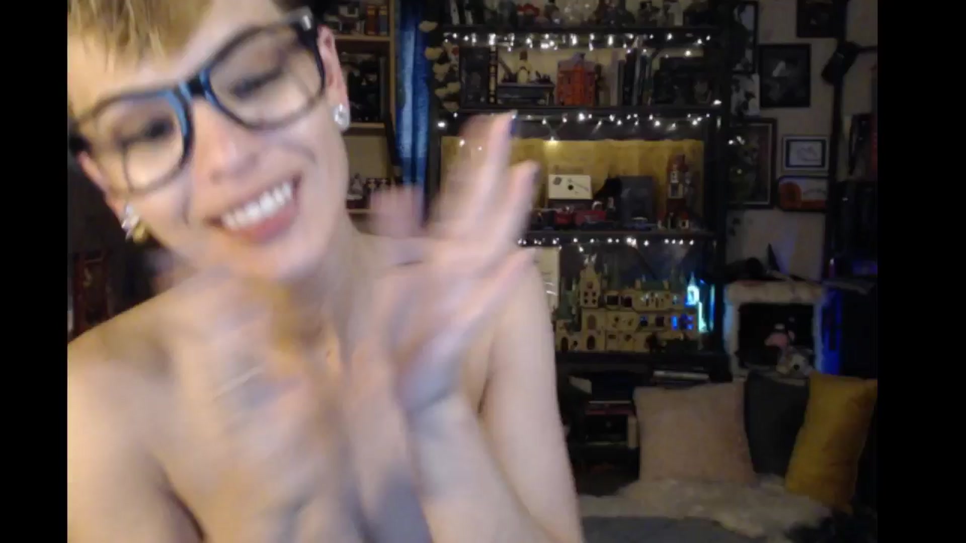 Gallery image thumbnail from Ancored's myfreecams stream on, 07/26/2024, 24:16 image 11 of 20
