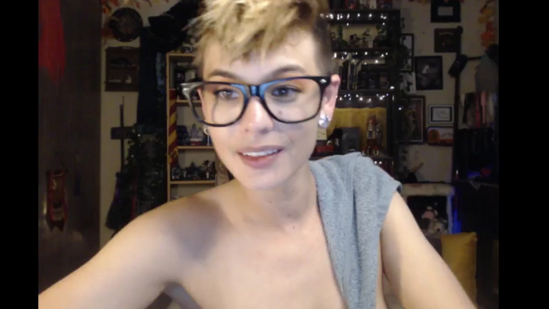 Gallery image thumbnail from Ancored's myfreecams stream on, 07/31/2024, 24:48 image 15 of 20