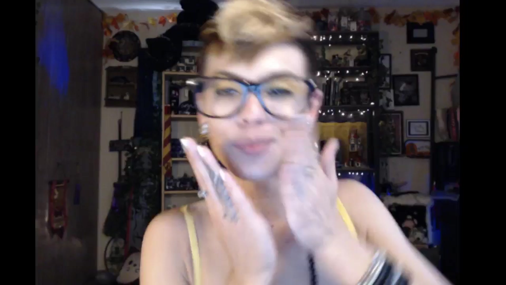 Gallery image thumbnail from Ancored's myfreecams stream on, 08/09/2024, 24:18 image 5 of 20