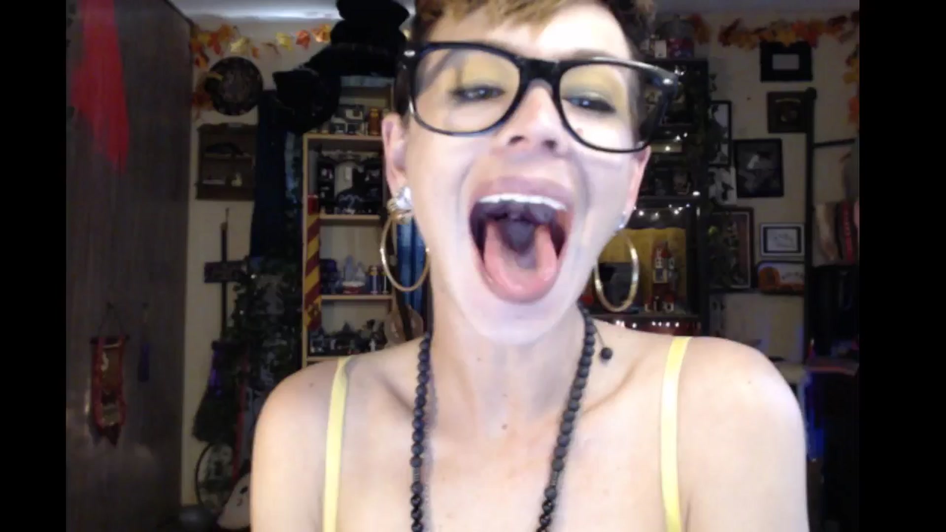 Gallery image thumbnail from Ancored's myfreecams stream on, 08/09/2024, 24:18 image 4 of 20