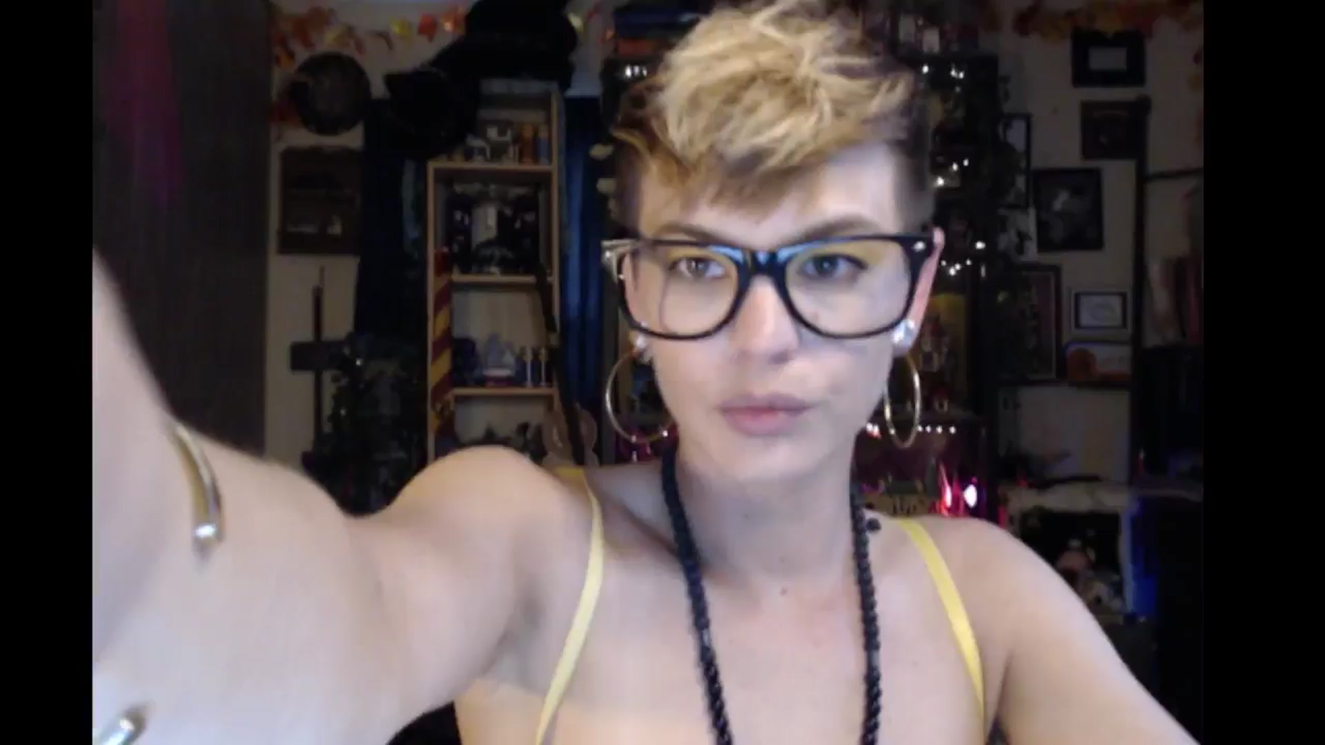 Gallery image thumbnail from Ancored's myfreecams stream on, 08/09/2024, 24:18 image 3 of 20