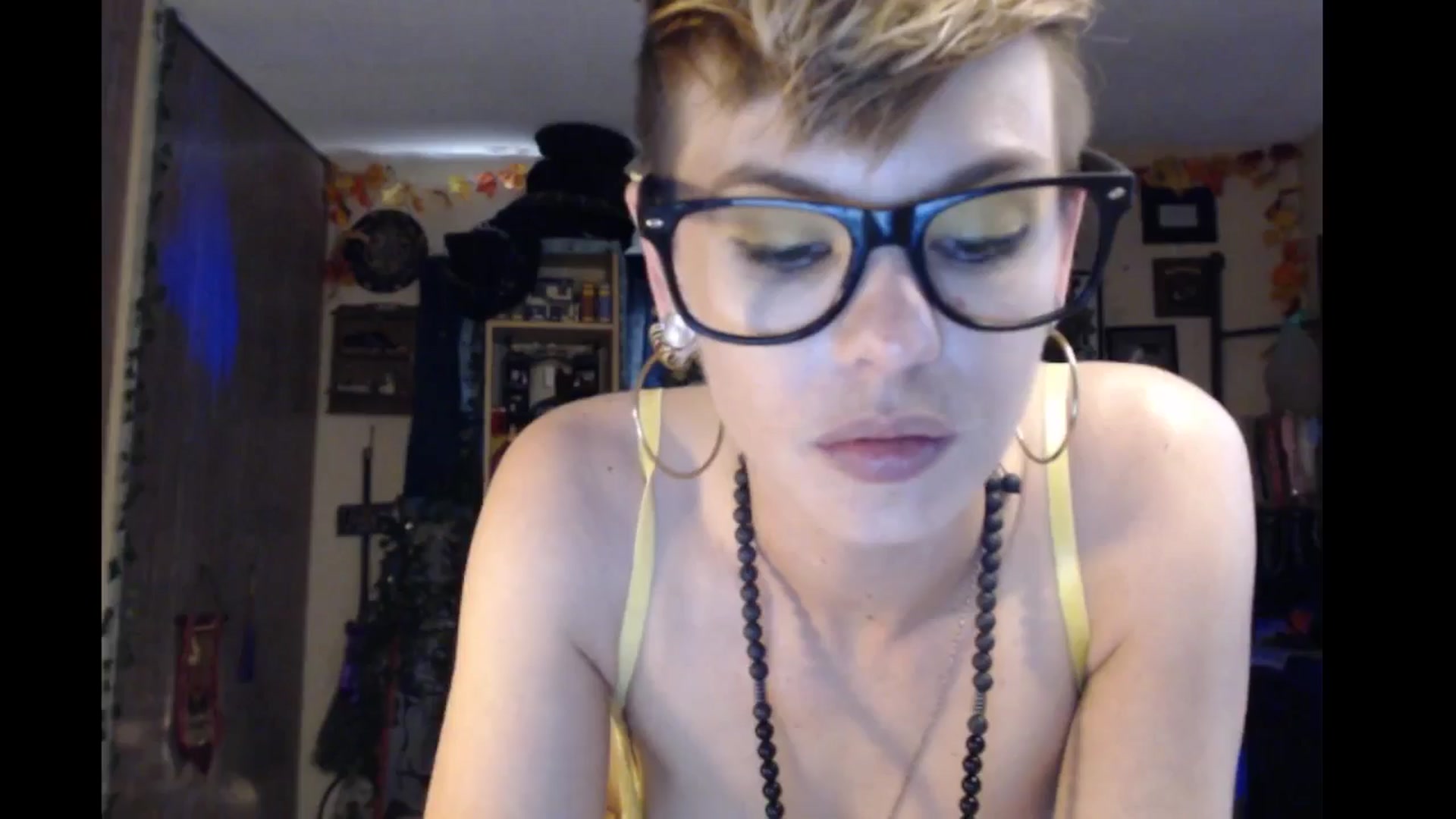 Gallery image thumbnail from Ancored's myfreecams stream on, 08/09/2024, 24:18 image 12 of 20