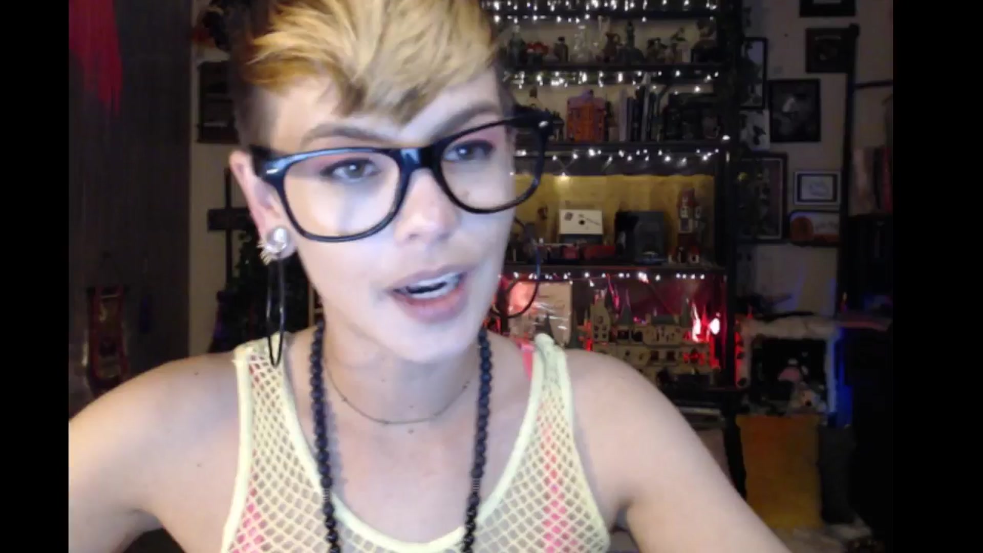 Gallery image thumbnail from Ancored's myfreecams stream on, 08/11/2024, 21:06 image 1 of 20