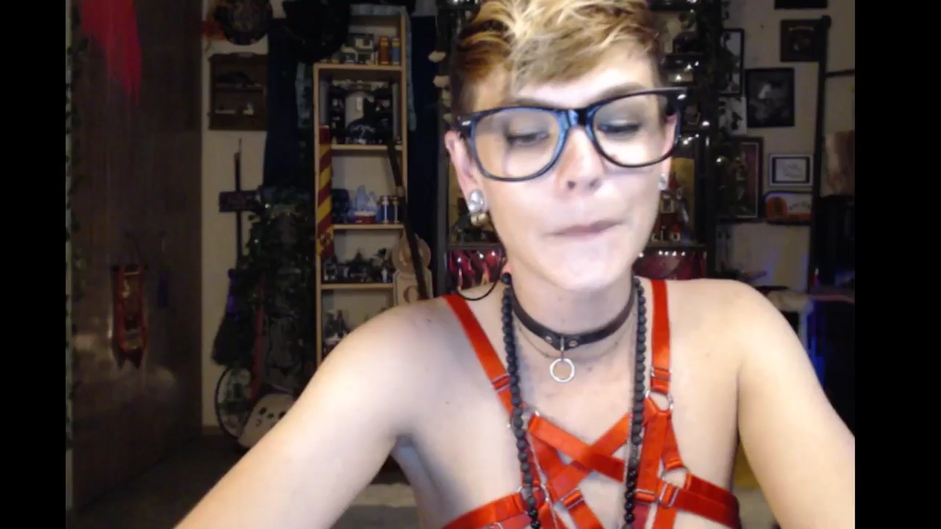 Gallery image thumbnail from Ancored's myfreecams stream on, 08/14/2024, 24:04 image 18 of 20