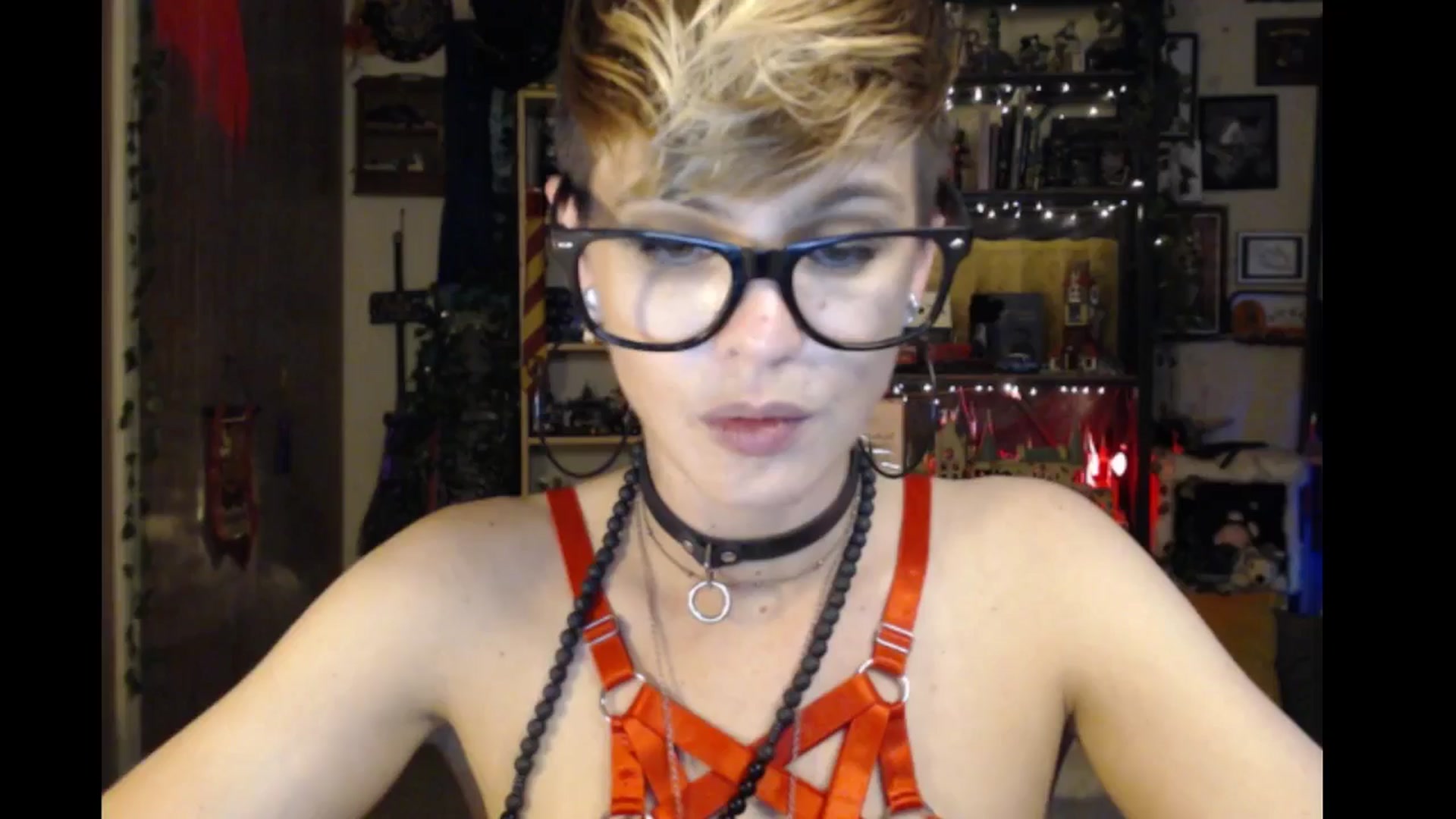 Gallery image thumbnail from Ancored's myfreecams stream on, 08/14/2024, 01:04 image 14 of 20