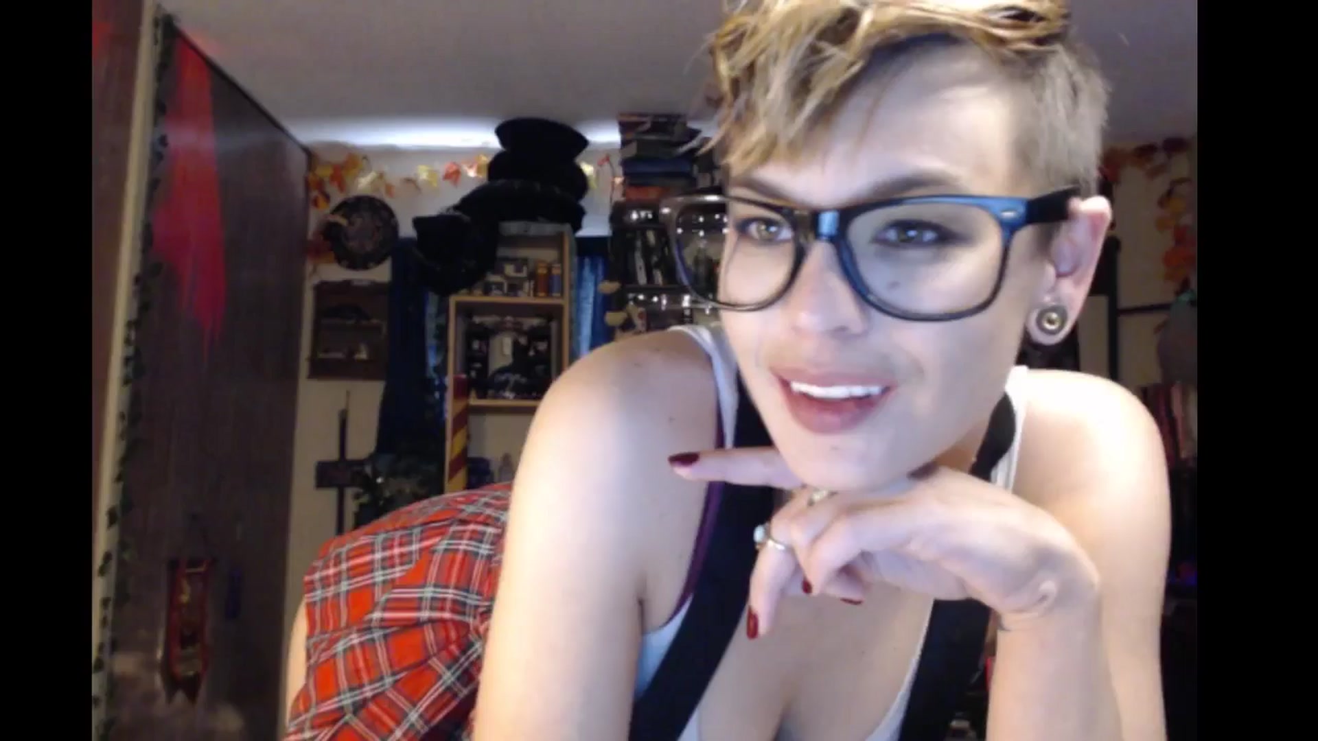 Gallery image thumbnail from Ancored's myfreecams stream on, 08/15/2024, 19:39 image 4 of 20