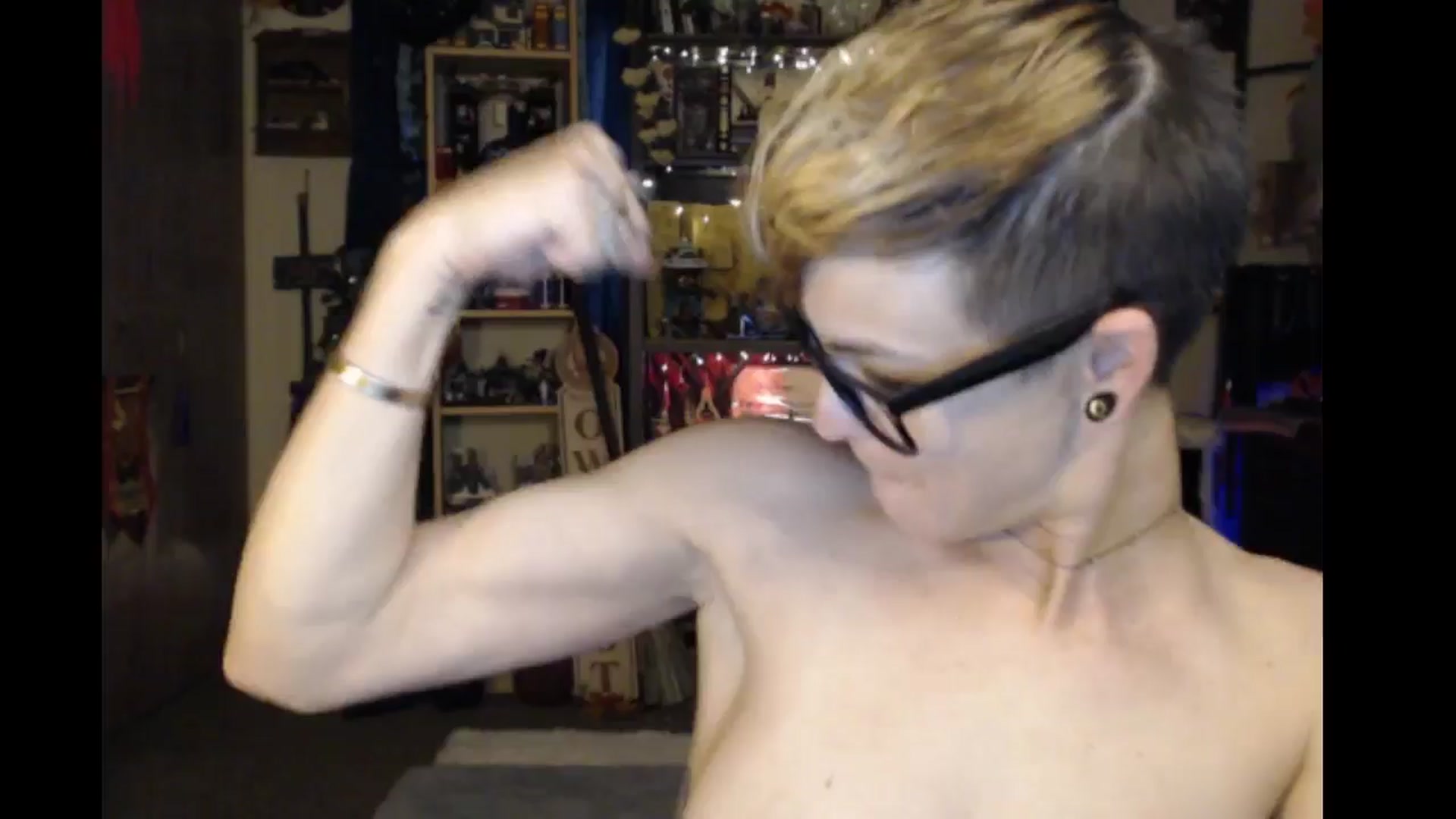 Gallery image thumbnail from Ancored's myfreecams stream on, 08/15/2024, 23:47 image 7 of 20