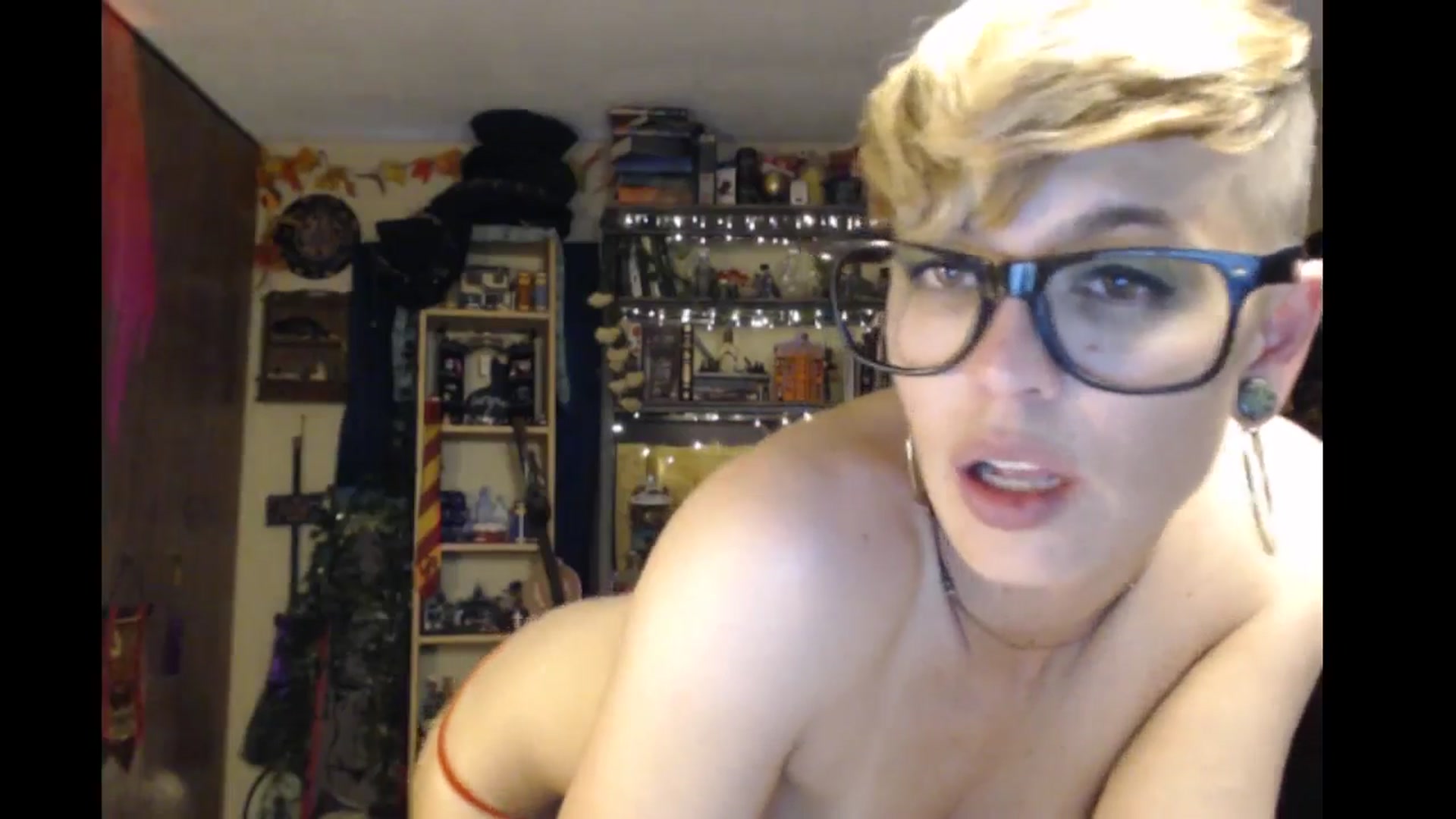 Gallery image thumbnail from Ancored's myfreecams stream on, 08/24/2024, 02:28 image 14 of 20