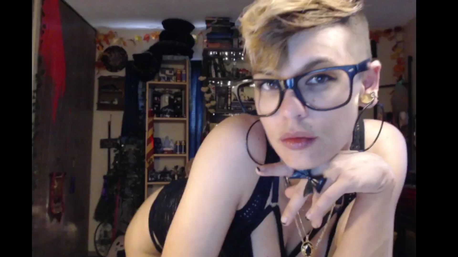 Gallery image thumbnail from Ancored's myfreecams stream on, 08/27/2024, 23:53 image 6 of 20