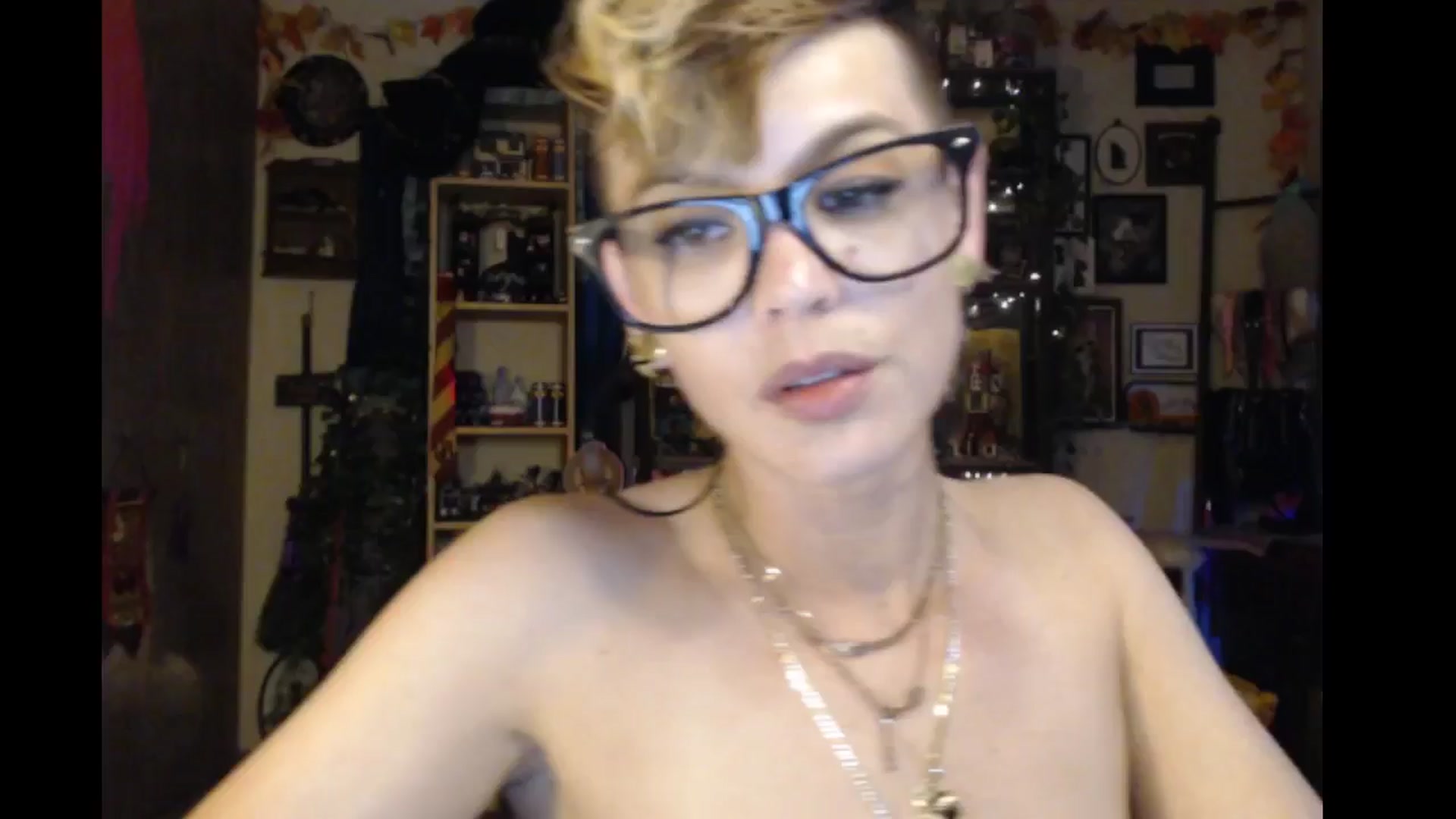 Gallery image thumbnail from Ancored's myfreecams stream on, 08/28/2024, 01:29 image 5 of 20