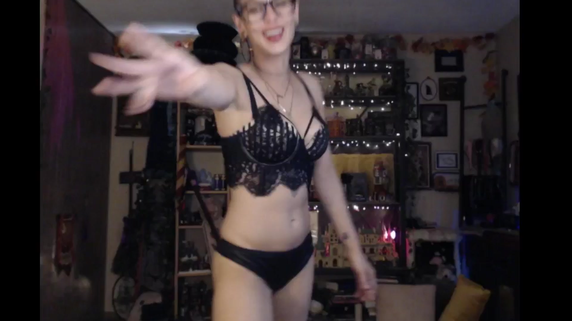 Gallery image thumbnail from Ancored's myfreecams stream on, 08/29/2024, 01:06 image 1 of 20