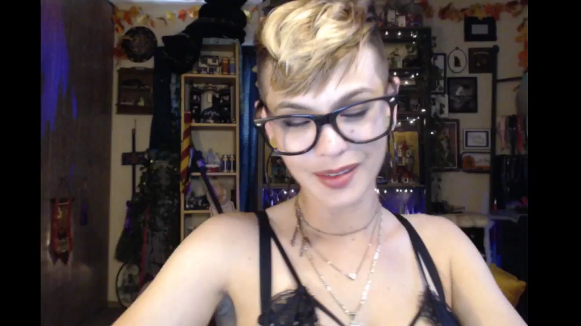Gallery image thumbnail from Ancored's myfreecams stream on, 08/29/2024, 01:06 image 4 of 20