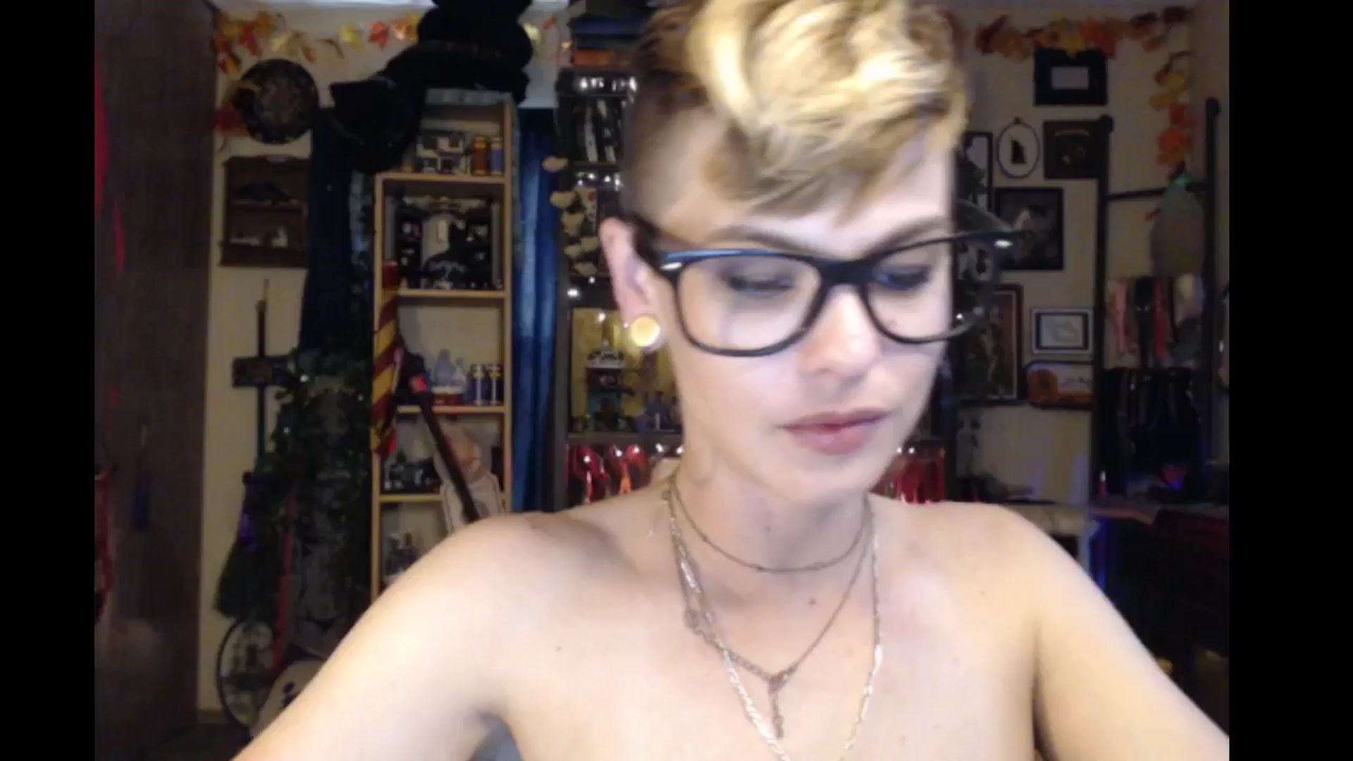 Gallery image thumbnail from Ancored's myfreecams stream on, 08/29/2024, 01:06 image 9 of 20