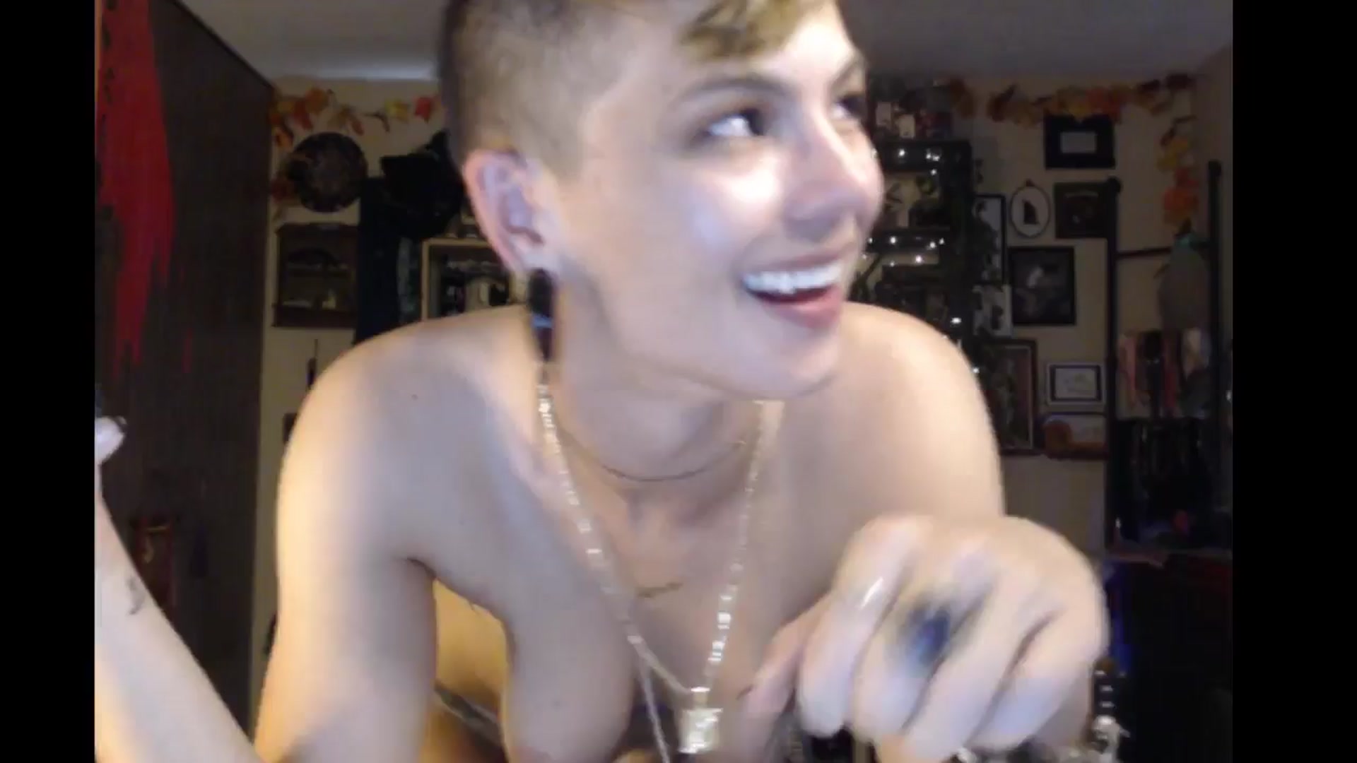 Gallery image thumbnail from Ancored's myfreecams stream on, 08/29/2024, 22:47 image 8 of 20