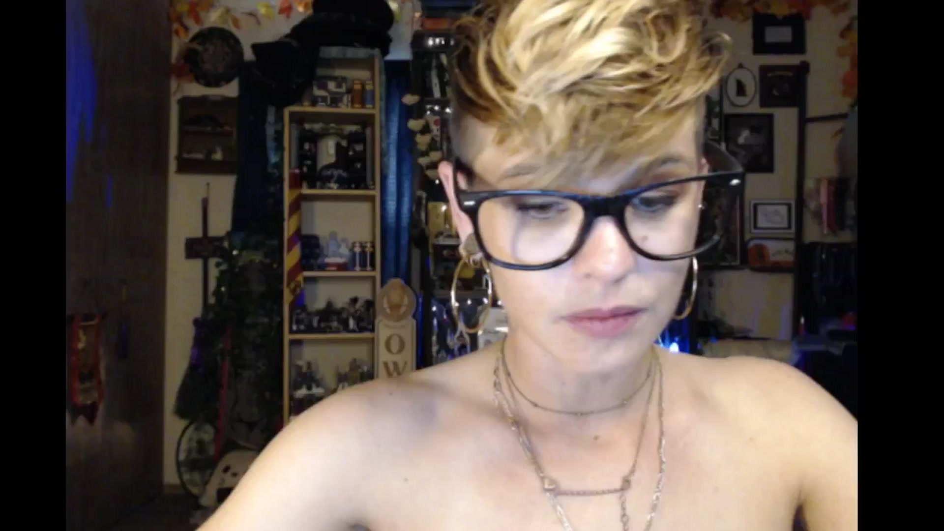 Gallery image thumbnail from Ancored's myfreecams stream on, 08/31/2024, 24:19 image 3 of 20