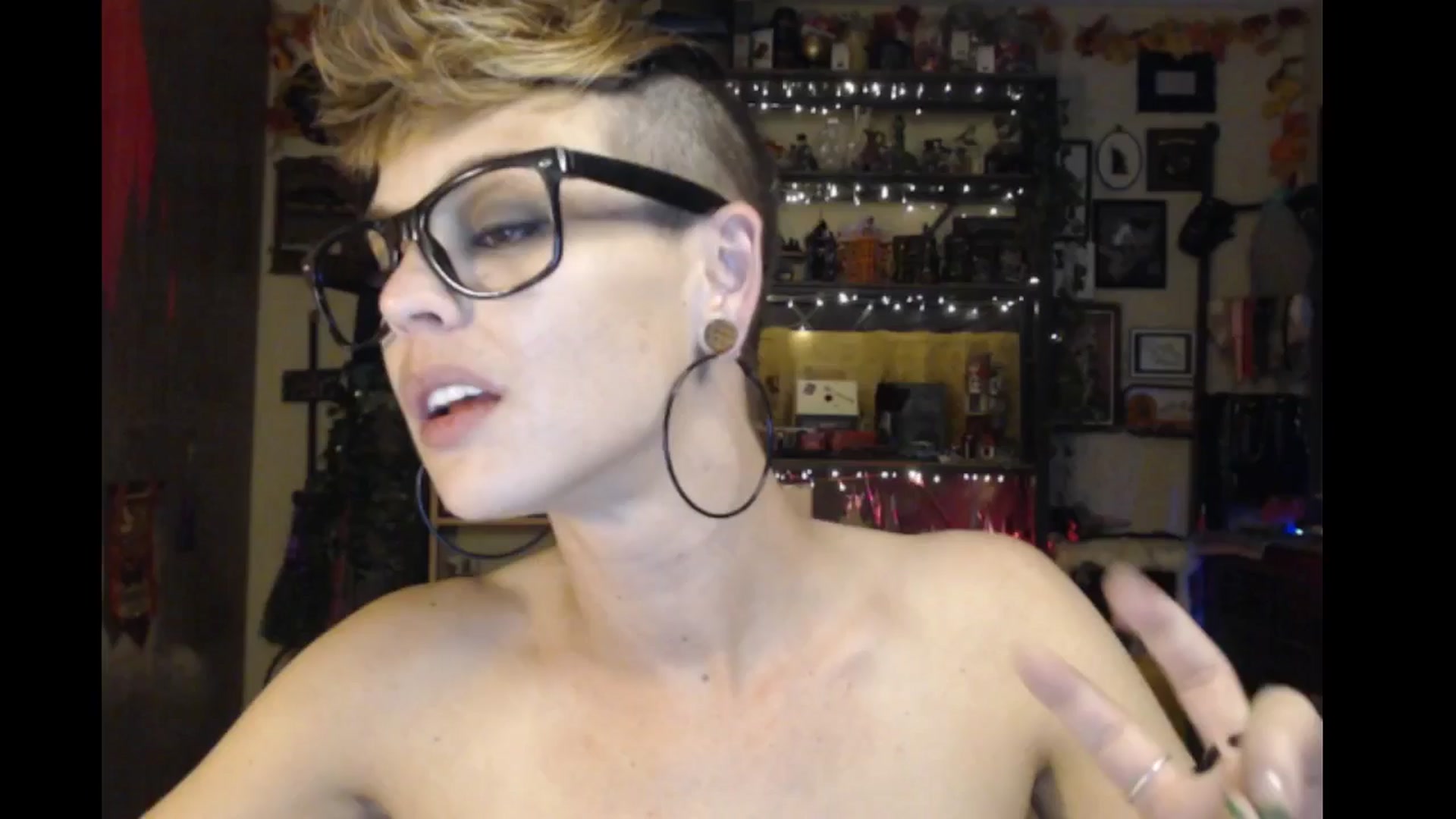 Gallery image thumbnail from Ancored's myfreecams stream on, 09/06/2024, 02:05 image 17 of 20