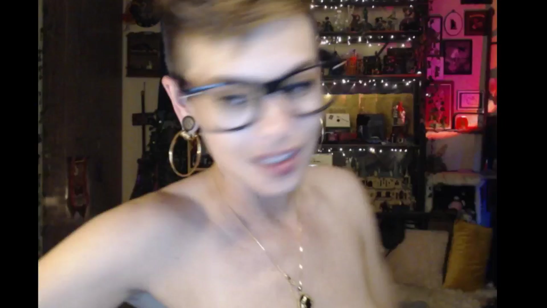 Gallery image thumbnail from Ancored's myfreecams stream on, 09/10/2024, 02:03 image 10 of 20
