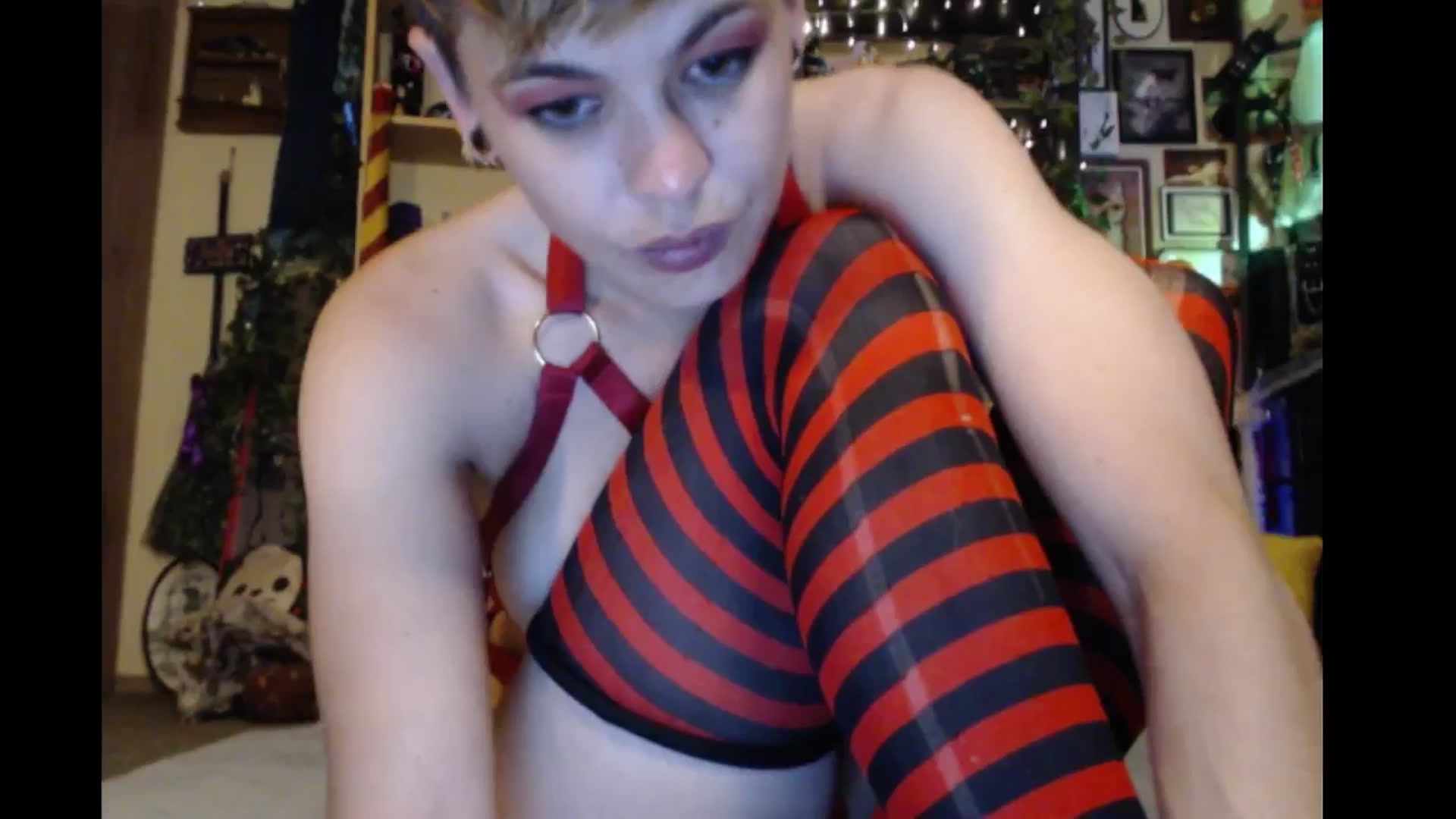 Gallery image thumbnail from Ancored's myfreecams stream on, 09/13/2024, 01:02 image 12 of 20