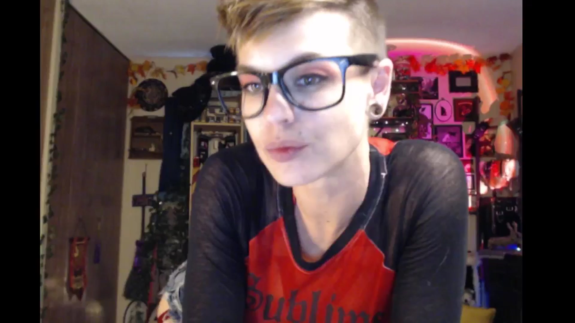 Gallery image thumbnail from Ancored's myfreecams stream on, 09/13/2024, 01:02 image 18 of 20
