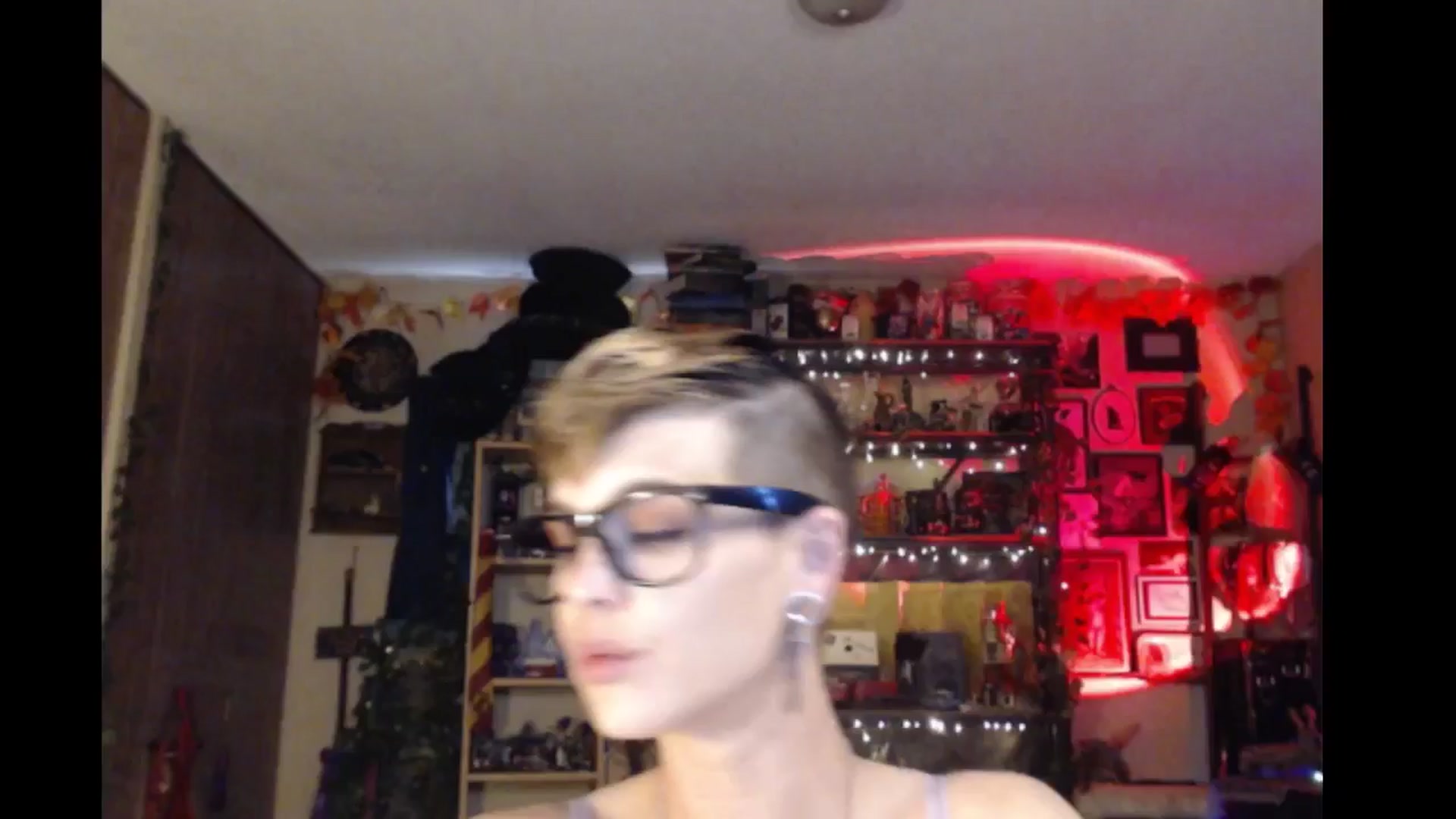 Gallery image thumbnail from Ancored's myfreecams stream on, 09/14/2024, 24:42 image 4 of 20
