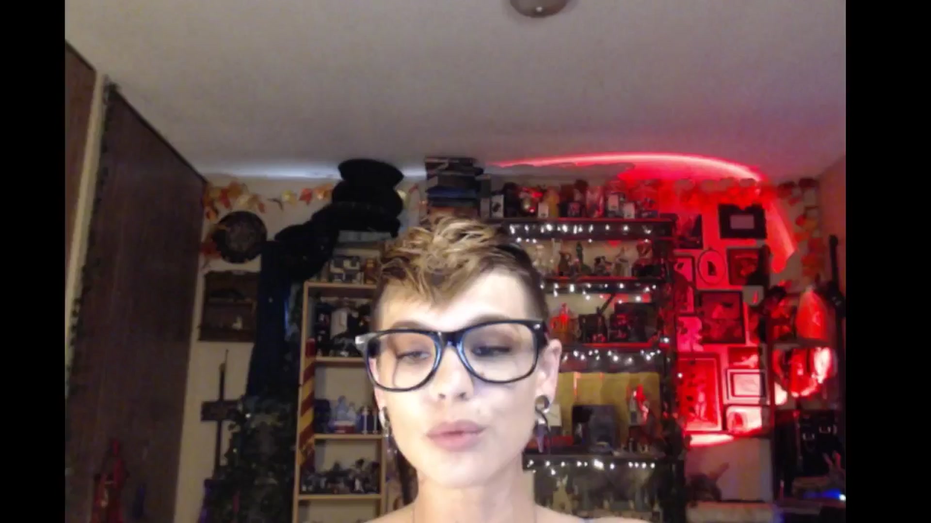 Gallery image thumbnail from Ancored's myfreecams stream on, 09/14/2024, 24:42 image 1 of 20