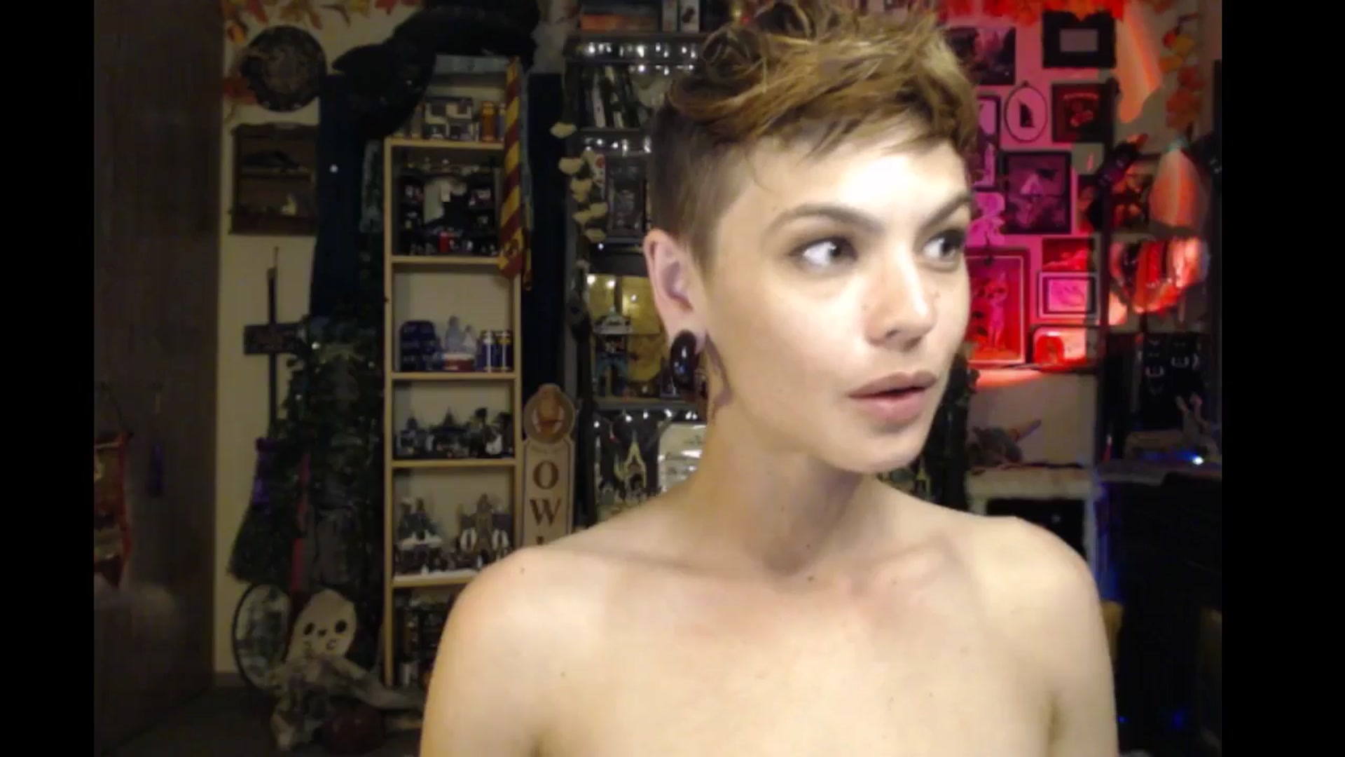 Gallery image thumbnail from Ancored's myfreecams stream on, 09/21/2024, 02:54 image 17 of 20