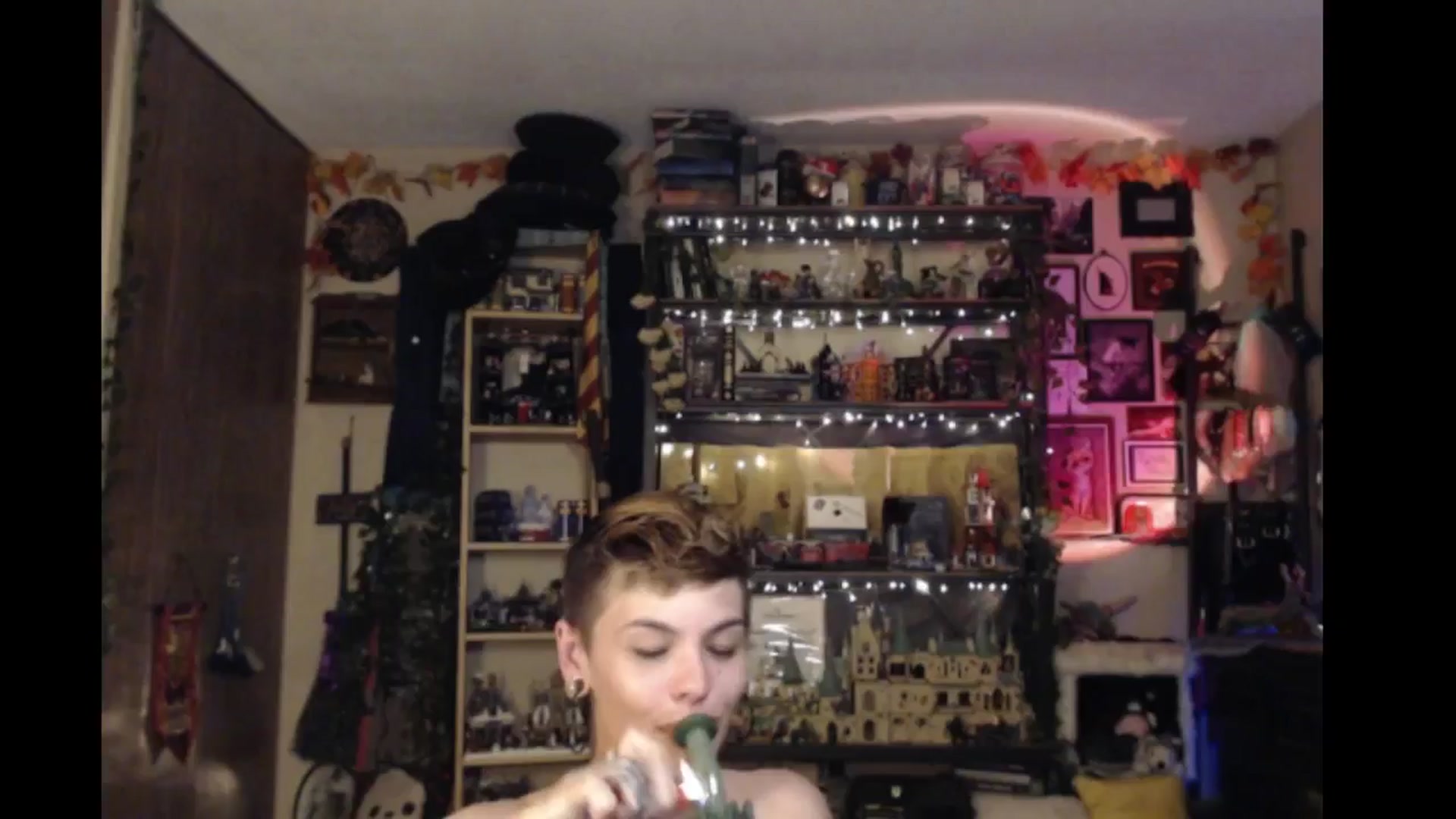 Gallery image thumbnail from Ancored's myfreecams stream on, 09/26/2024, 01:16 image 6 of 20