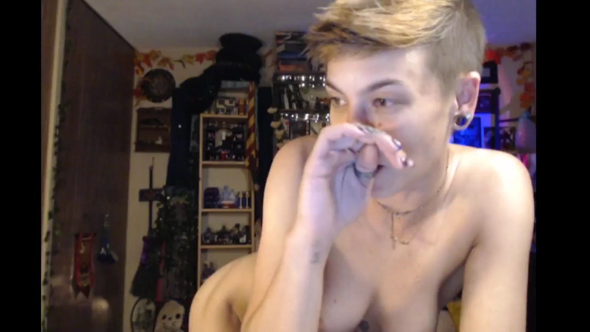 Gallery image thumbnail from Ancored's myfreecams stream on, 09/28/2024, 02:53 image 15 of 20