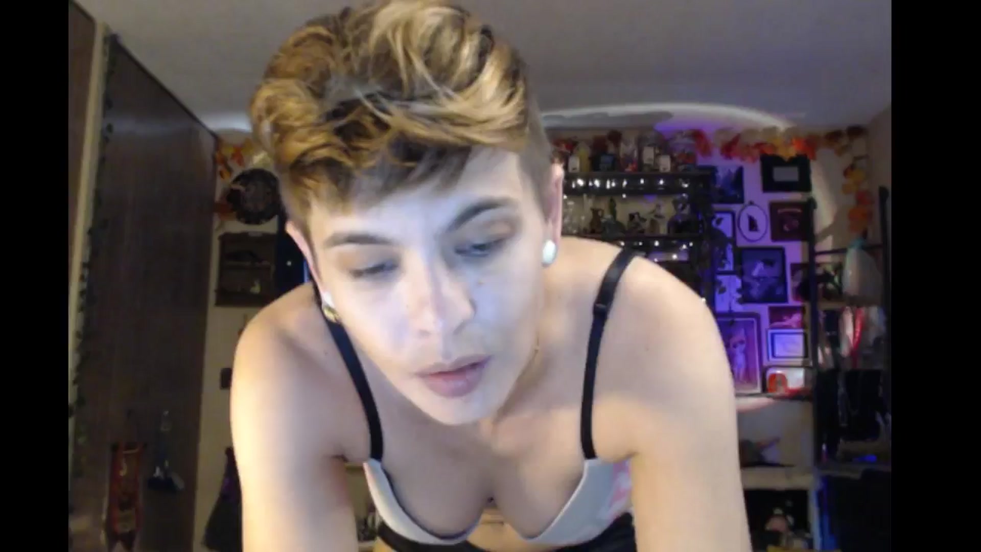 Gallery image thumbnail from Ancored's myfreecams stream on, 09/28/2024, 20:50 image 5 of 20