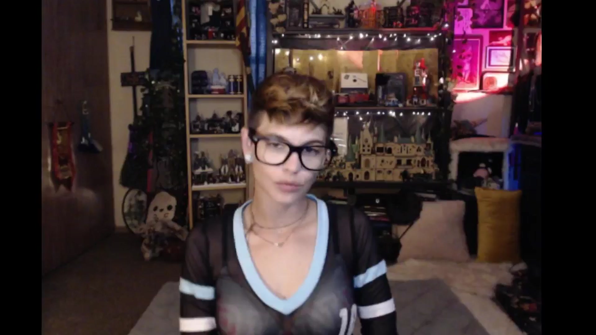 Gallery image thumbnail from Ancored's myfreecams stream on, 09/28/2024, 20:50 image 9 of 20