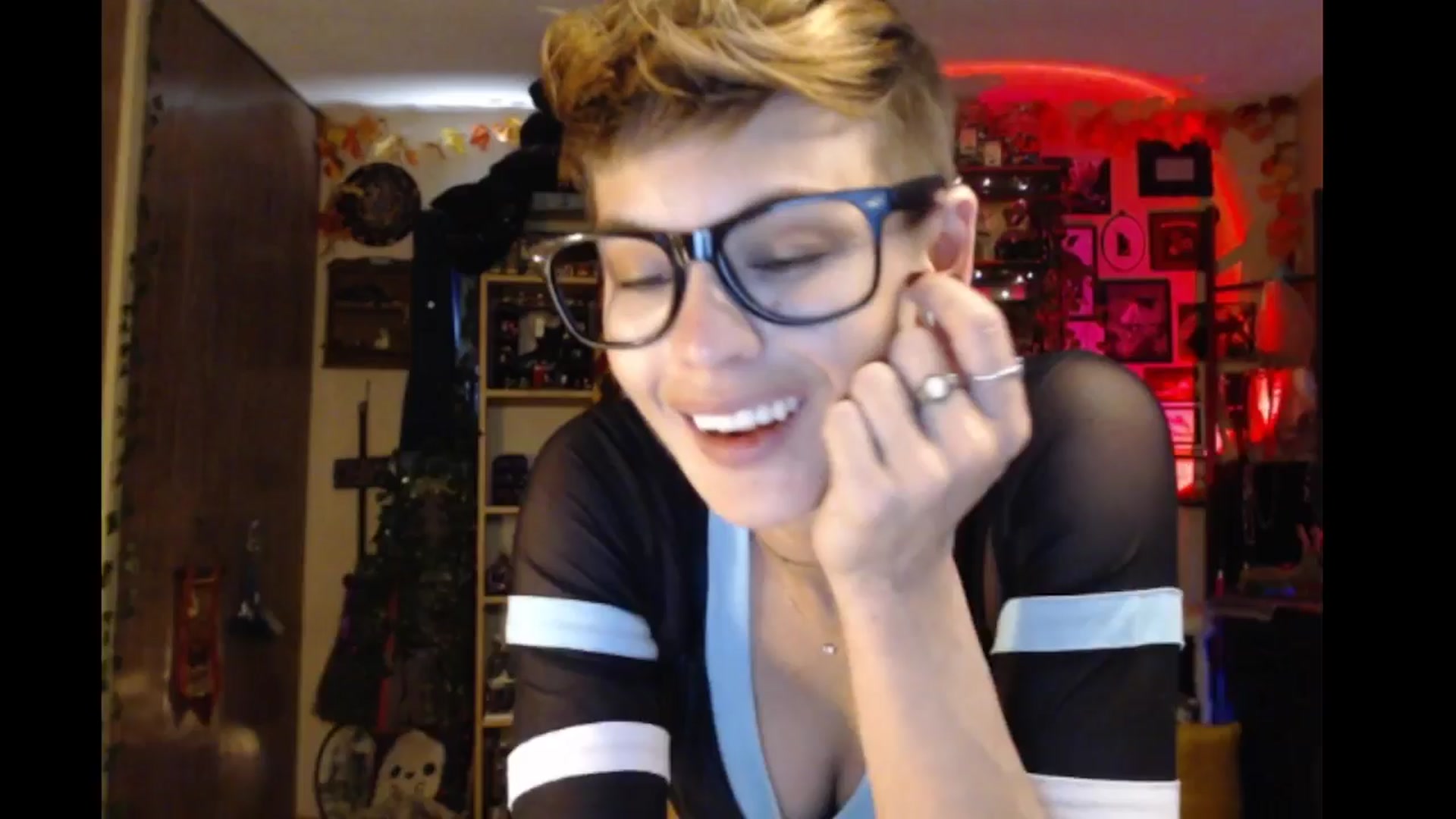 Gallery image thumbnail from Ancored's myfreecams stream on, 09/28/2024, 20:50 image 8 of 20