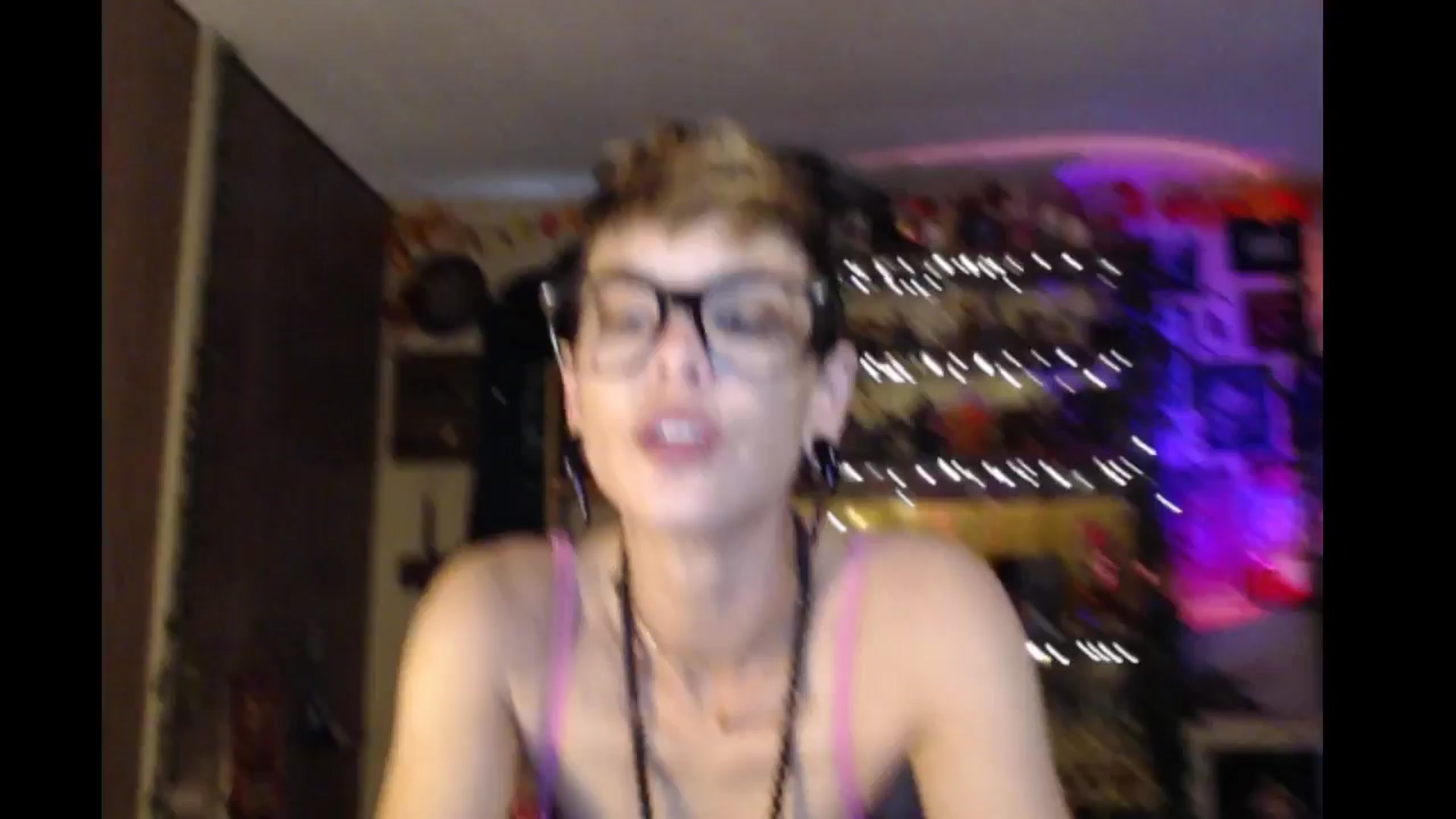 Gallery image thumbnail from Ancored's myfreecams stream on, 09/30/2024, 24:01 image 6 of 20