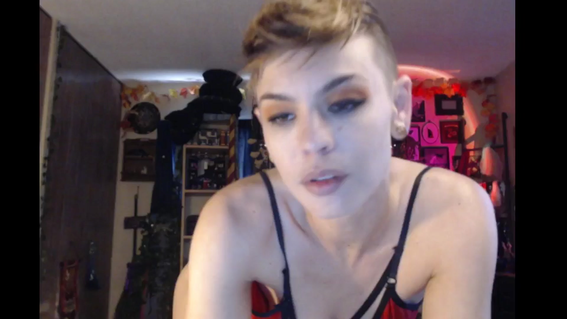 Gallery image thumbnail from Ancored's myfreecams stream on, 10/13/2024, 18:48 image 1 of 20