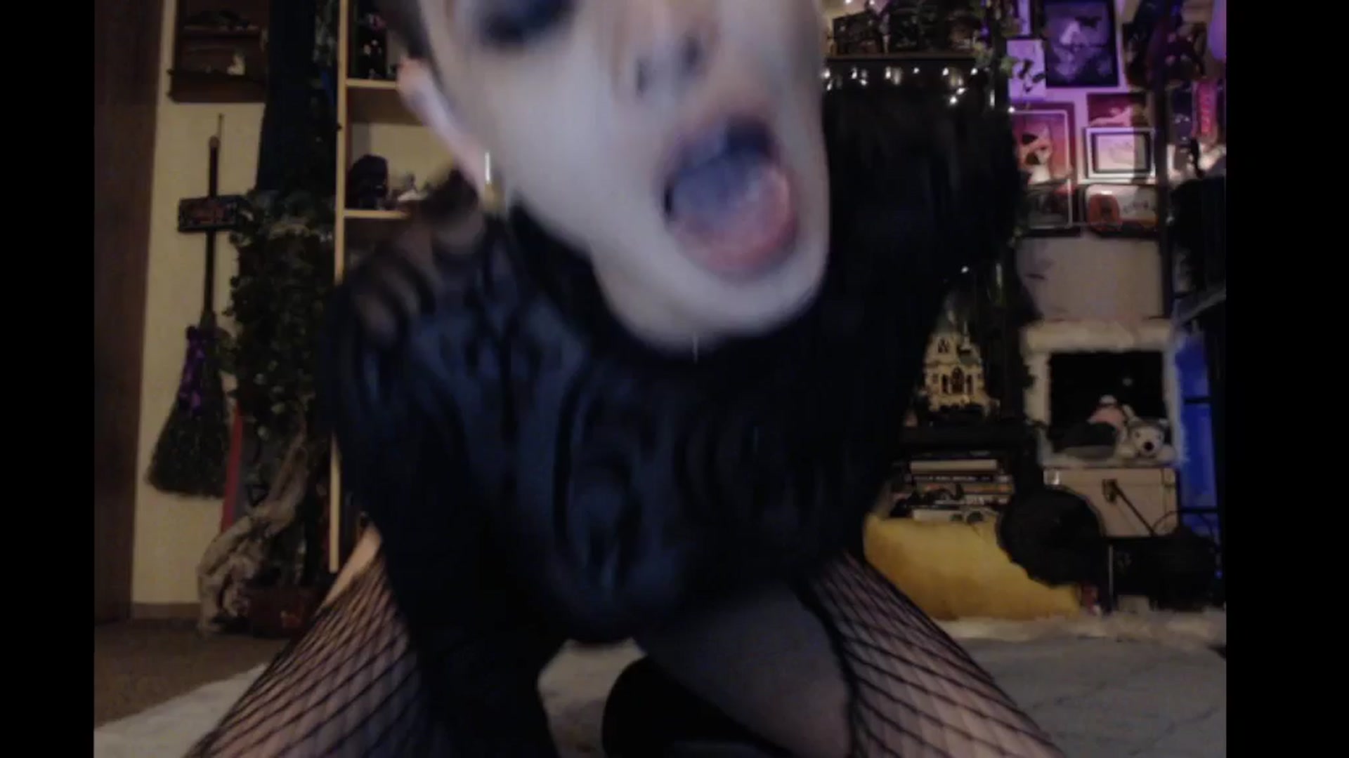 Gallery image thumbnail from Ancored's myfreecams stream on, 10/21/2024, 24:00 image 7 of 20